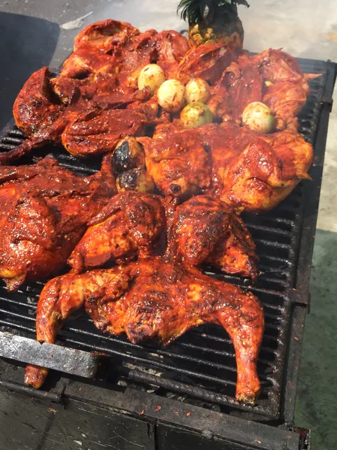 Pollos al carbón “Los Quintana” image 7