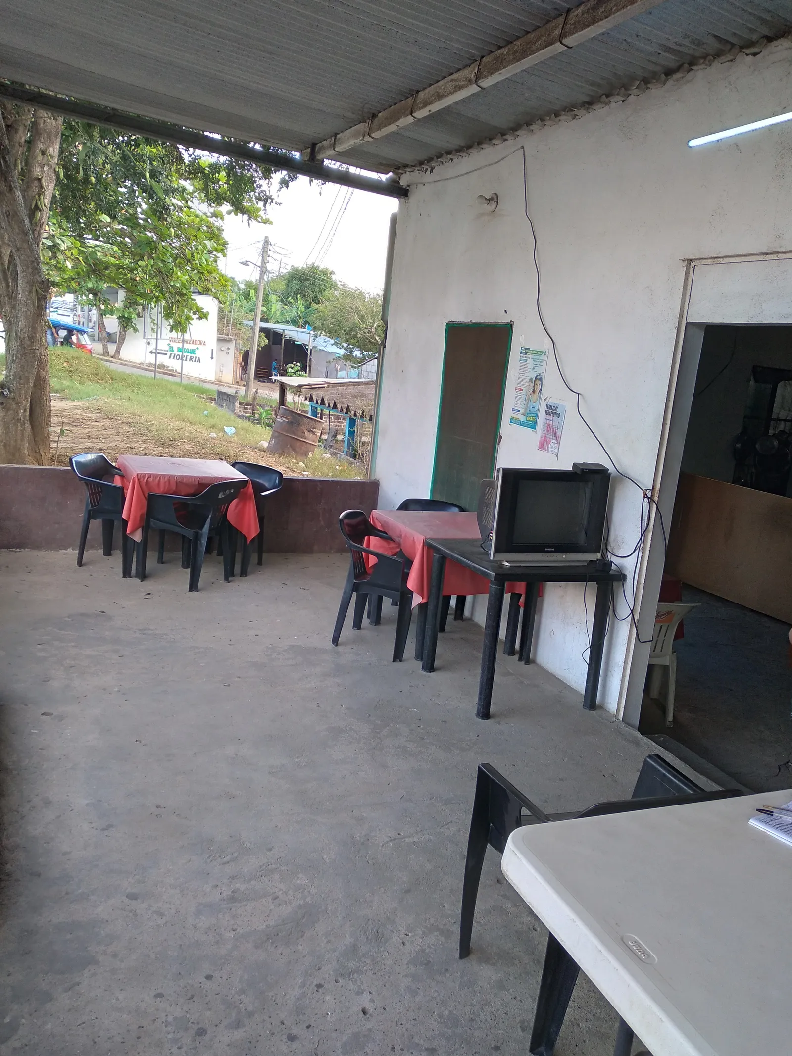 Taqueria el bosque La Voluntad De Dios image 1