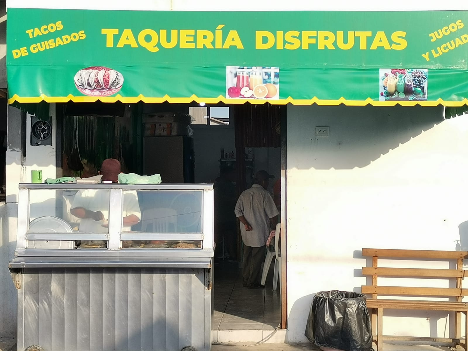 Tacos, Jugos y Licuados "DISFRUTAS" image 3