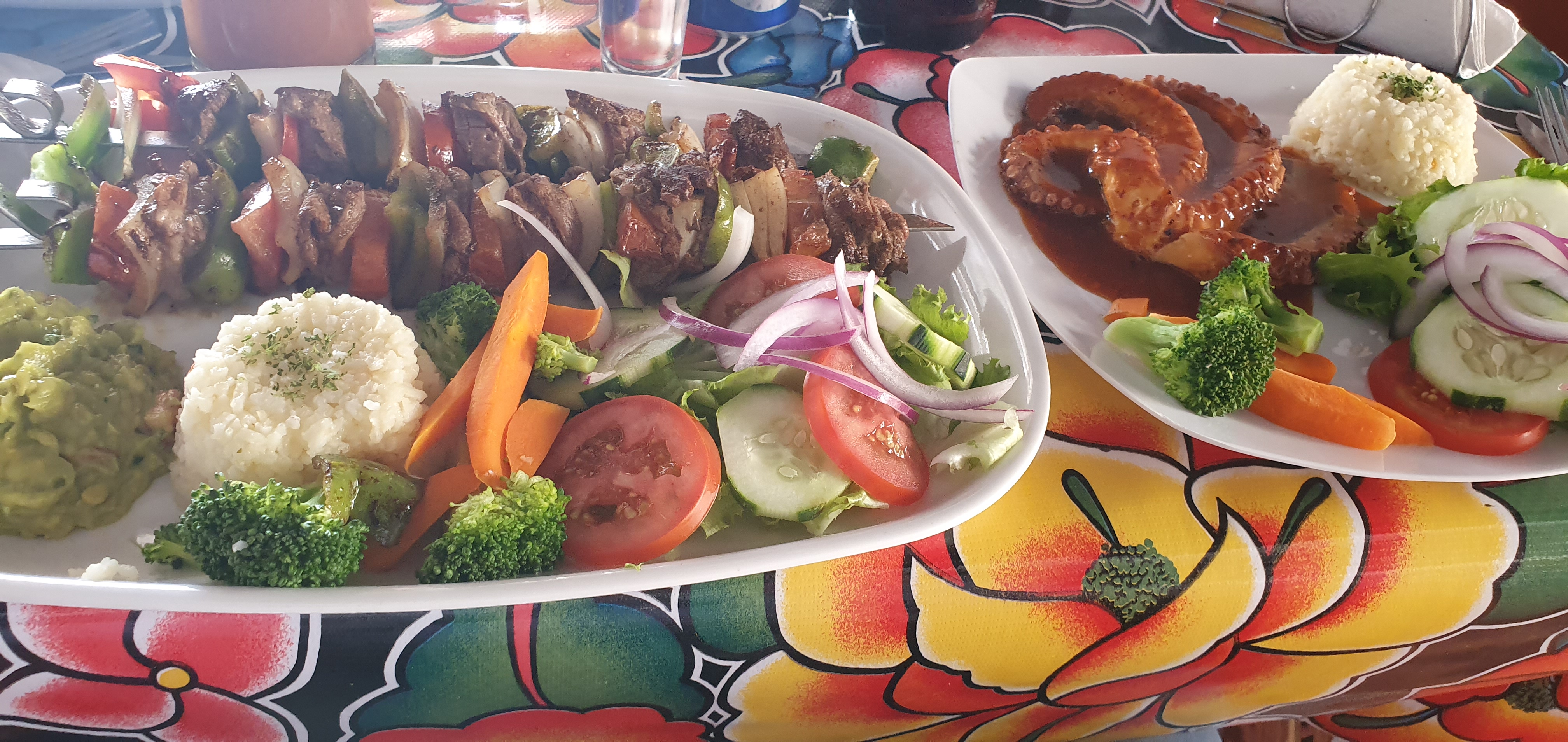 Cenaduria LIC image 7