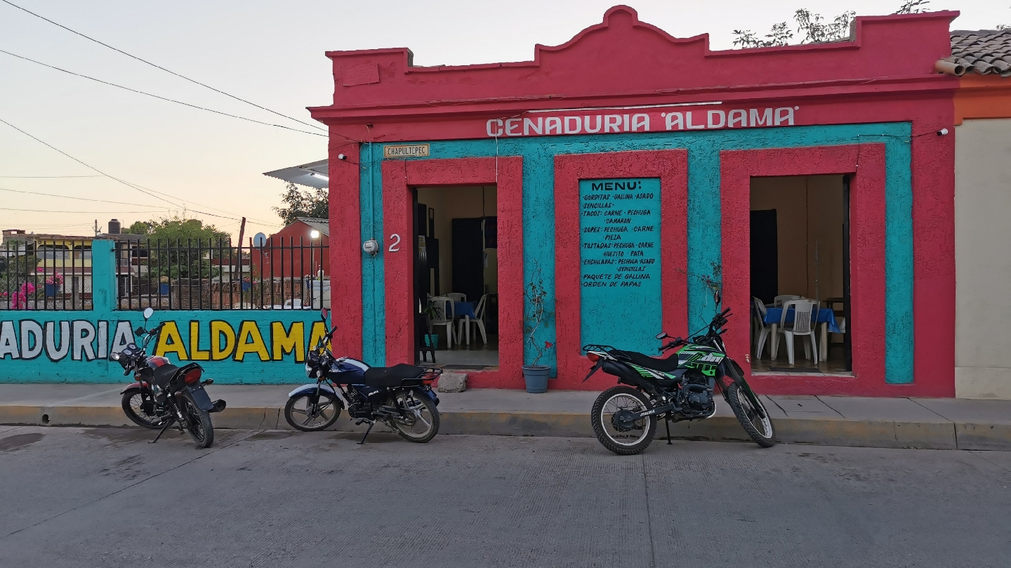 Cenaduria Aldama image 3