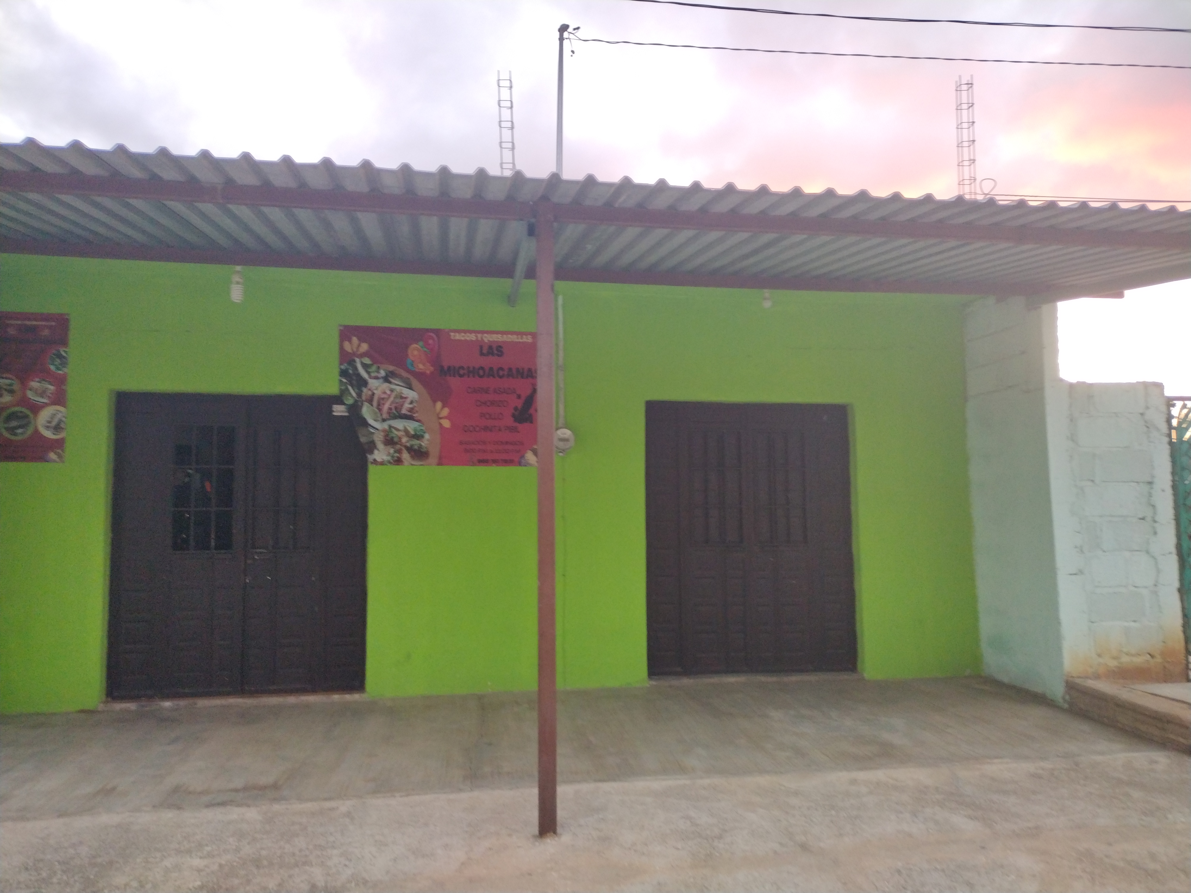 Tacos y Quesadillas "Las Michoacanas" image 2