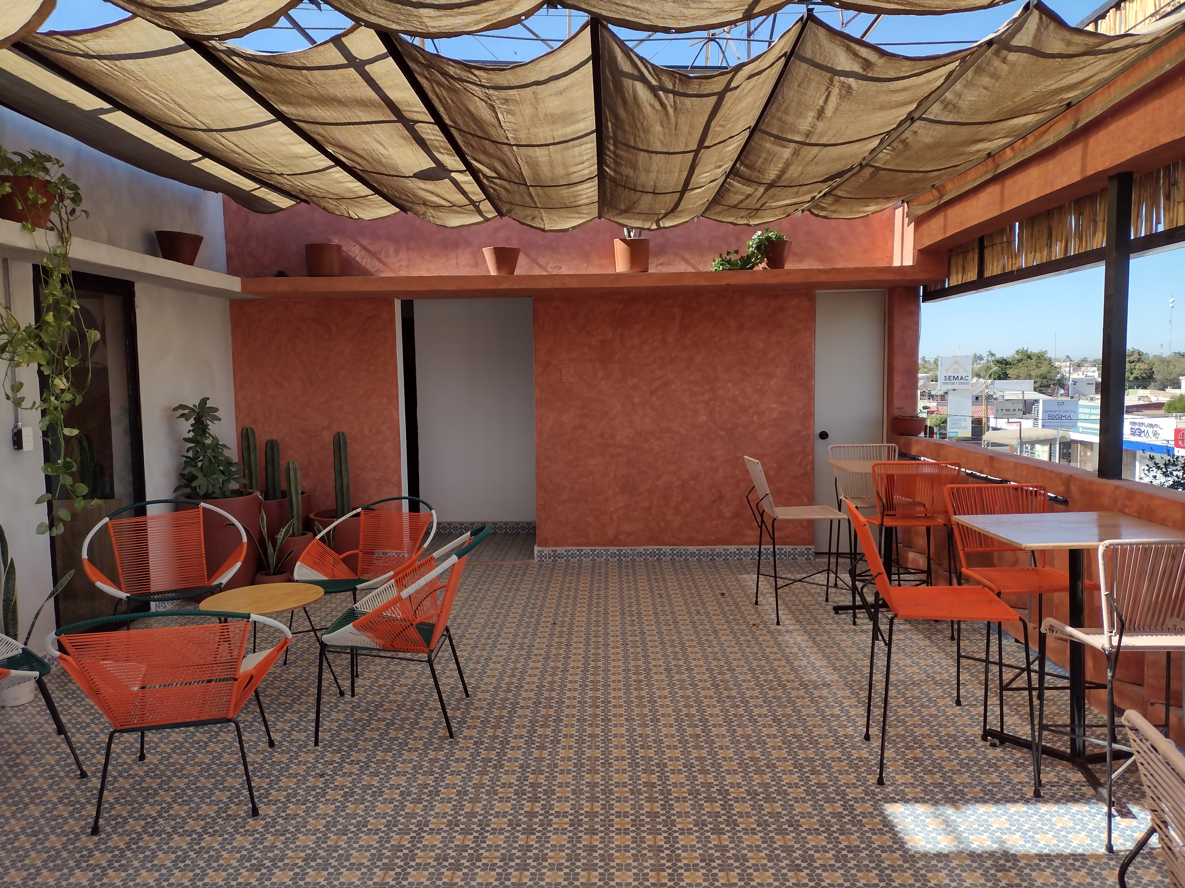 Chilaquiles Pa' Llevar Restaurante image 1