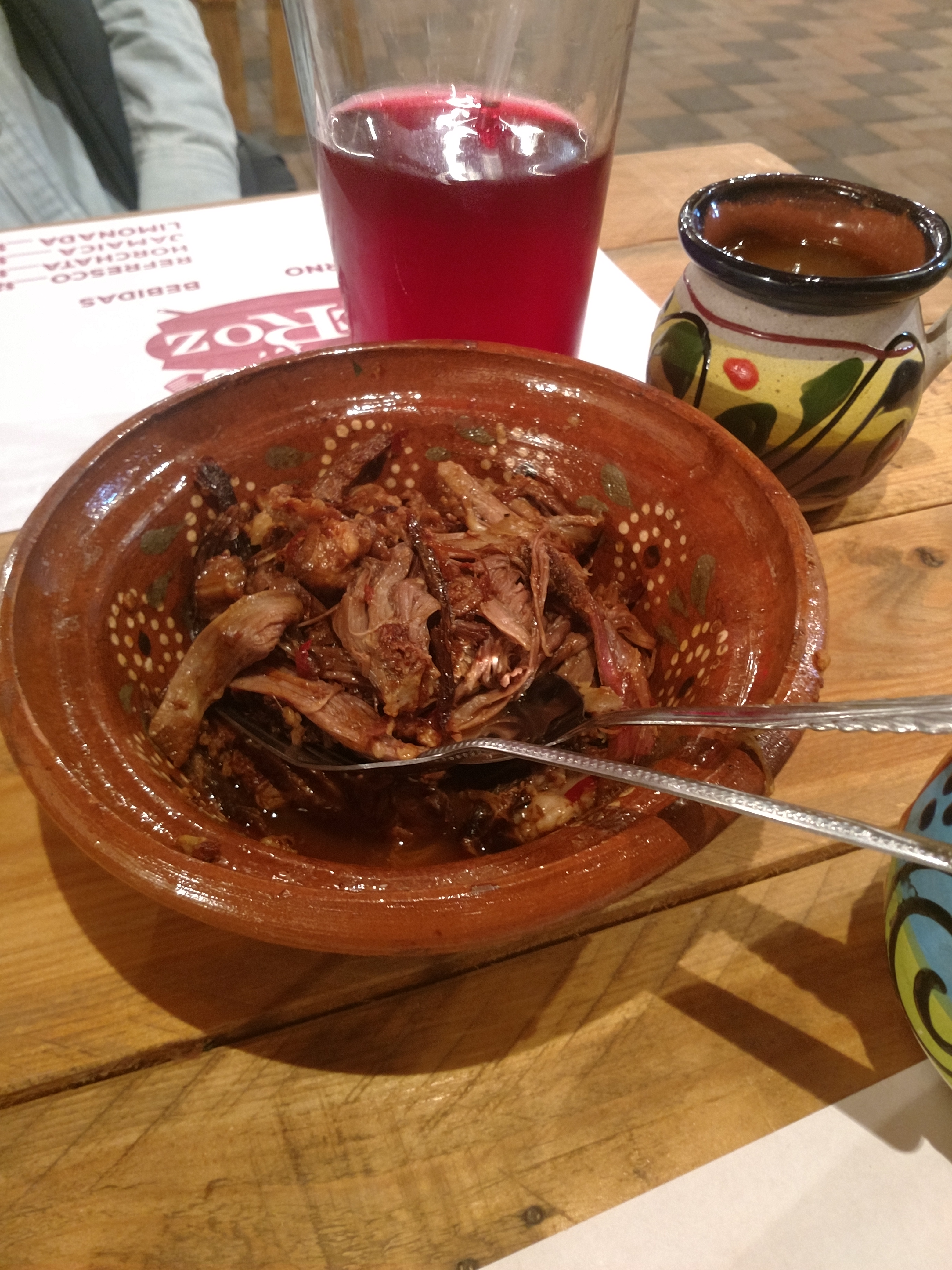 El Lobo Feroz Restaurante Borrego image 3