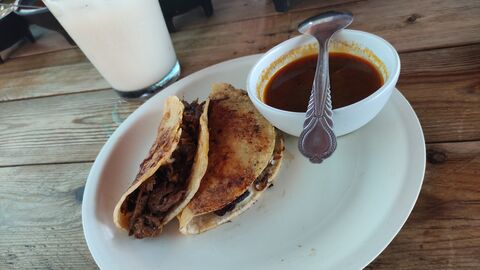 El Lobo Feroz Restaurante Borrego image 6
