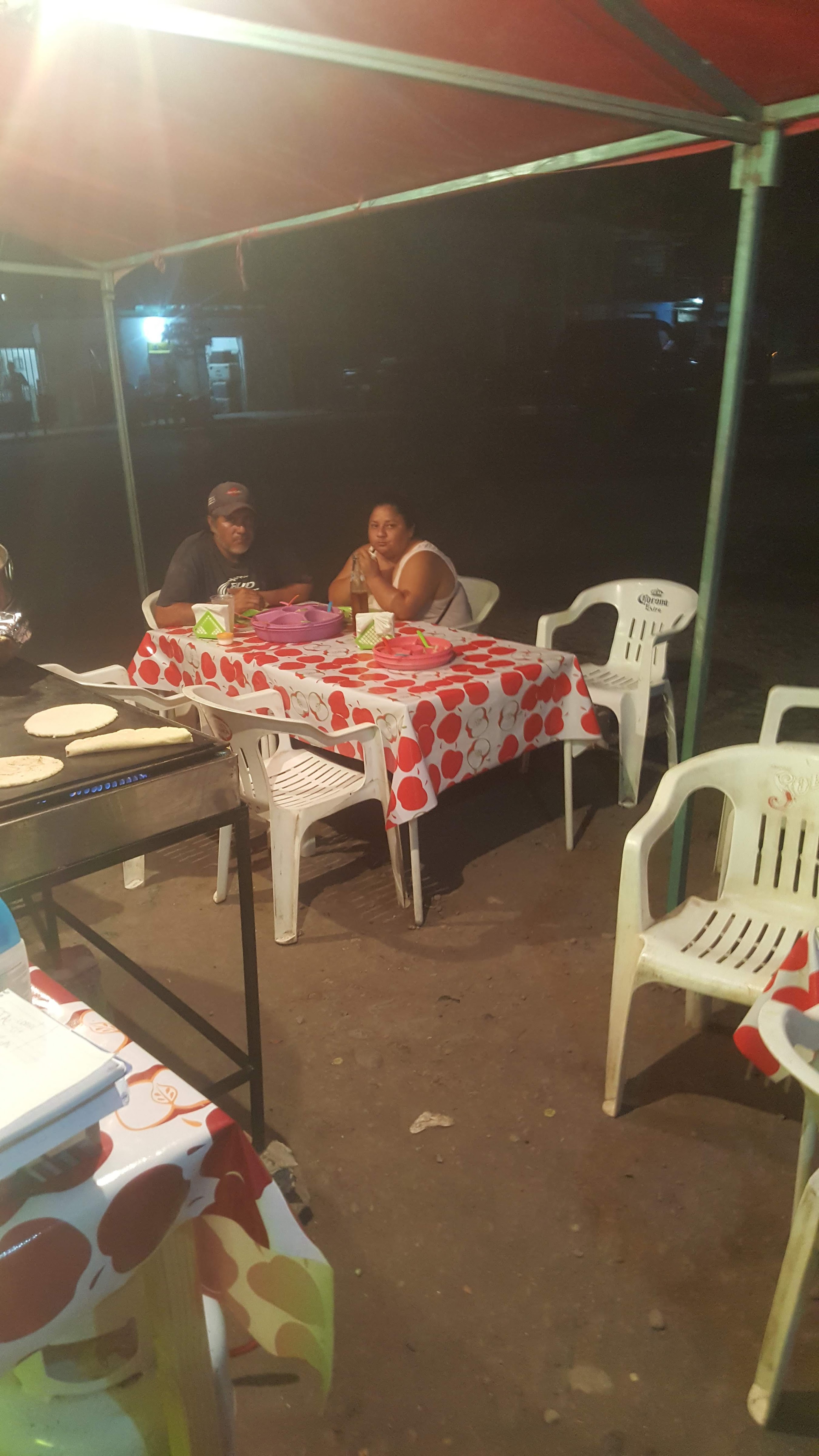 Taqueria "El Oyuki" image 1