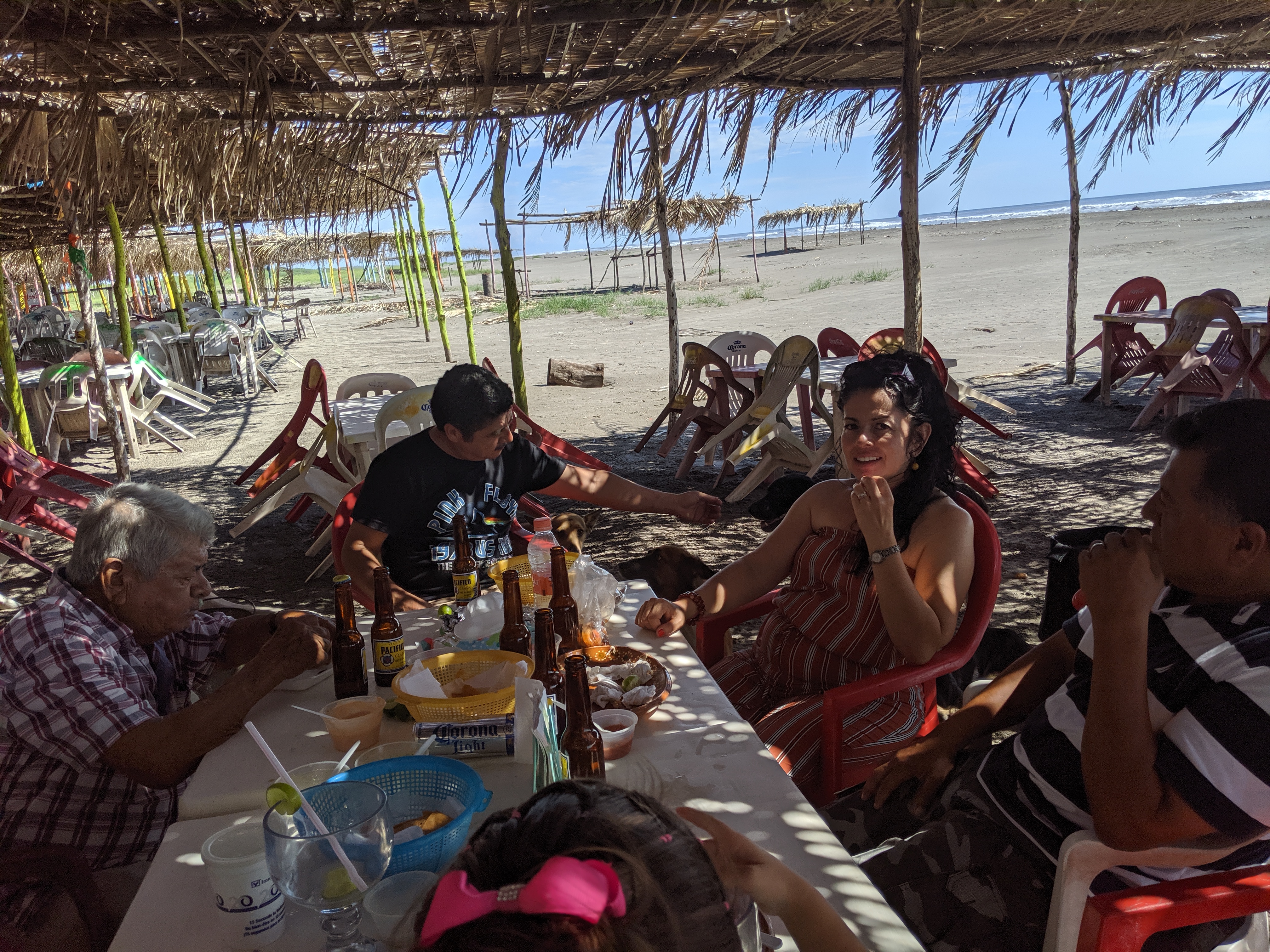 LOS DELFINES restaurant image 3