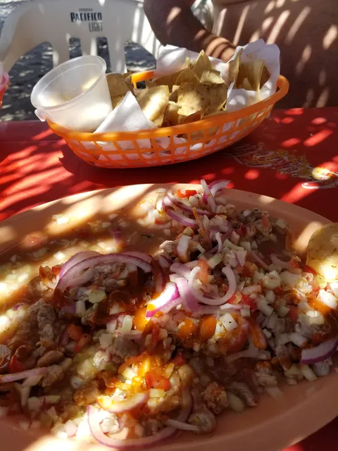 LOS DELFINES restaurant image 4