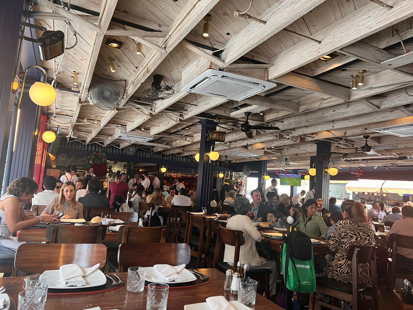 Asador La Vaca Argentina Andares image 6