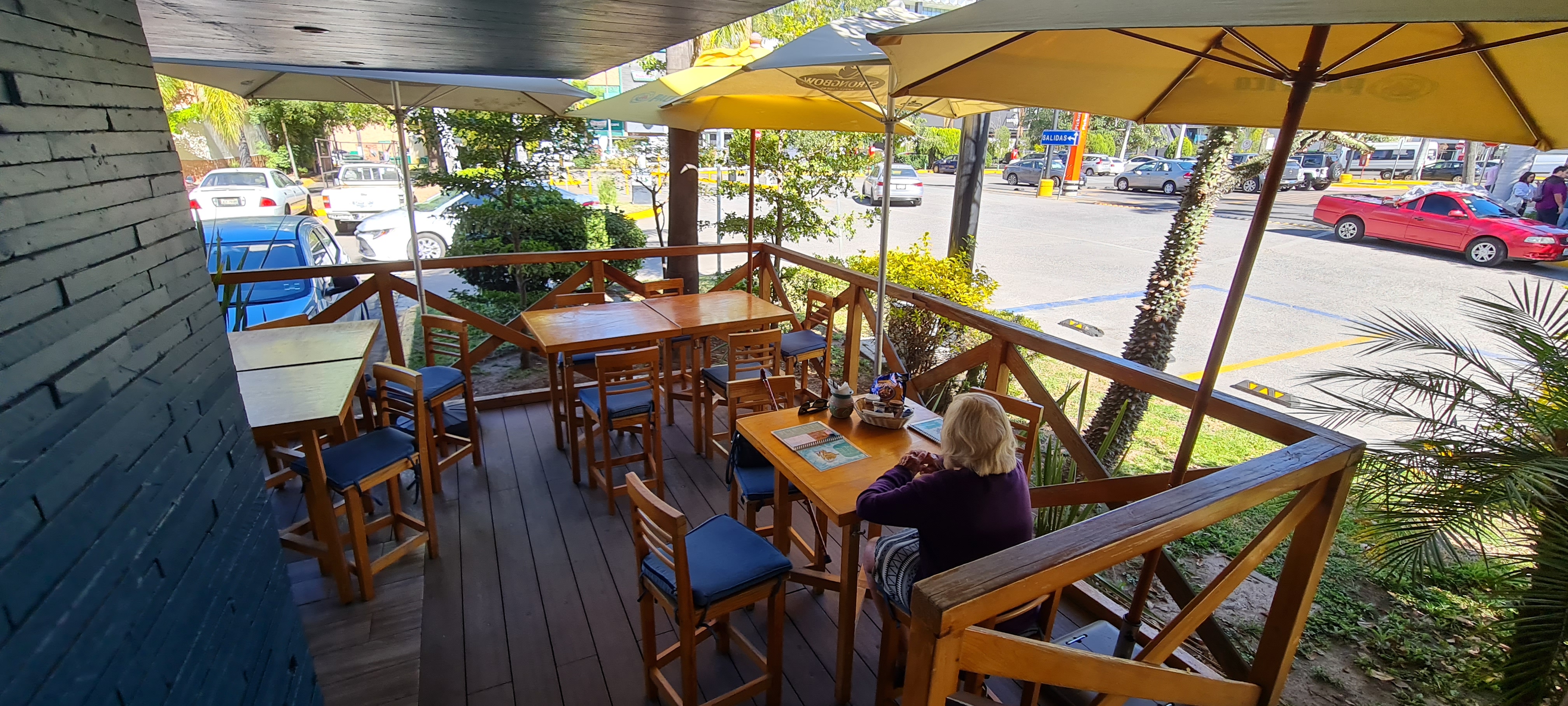 Veleiro's Mar y Tierra image 1