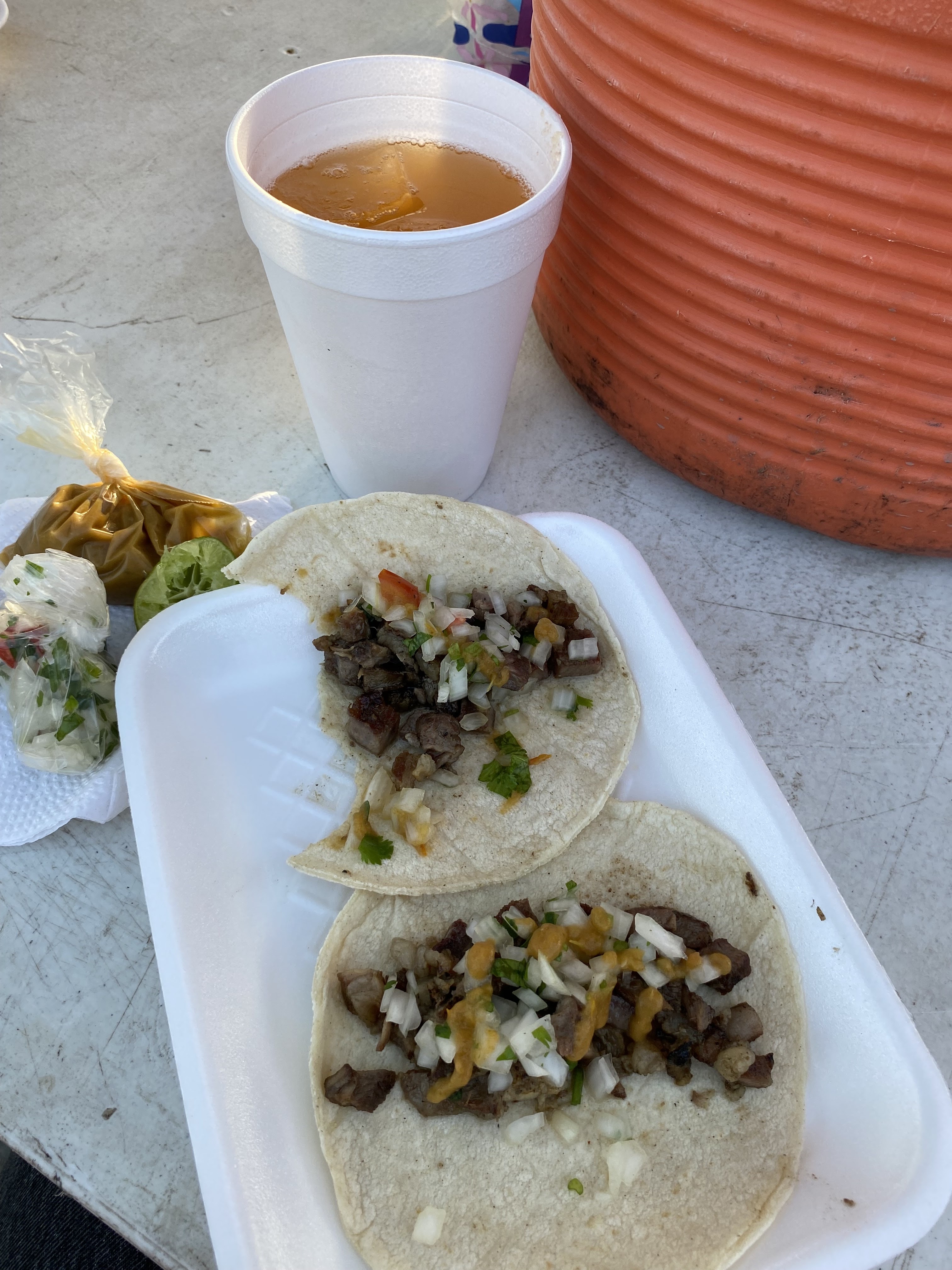 Tacos de guisos Adriana image 5