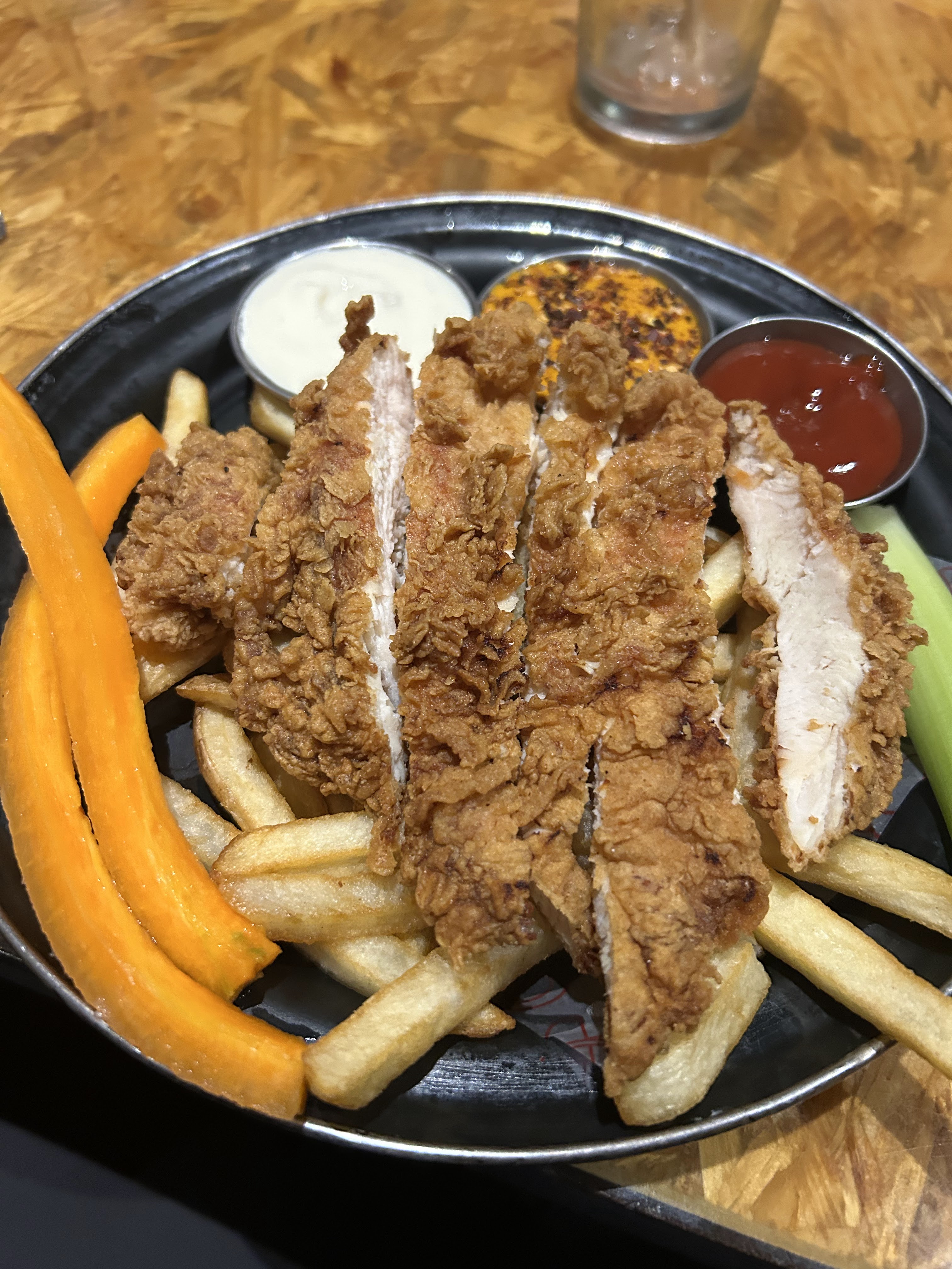 Las Alitas Concordia image 4