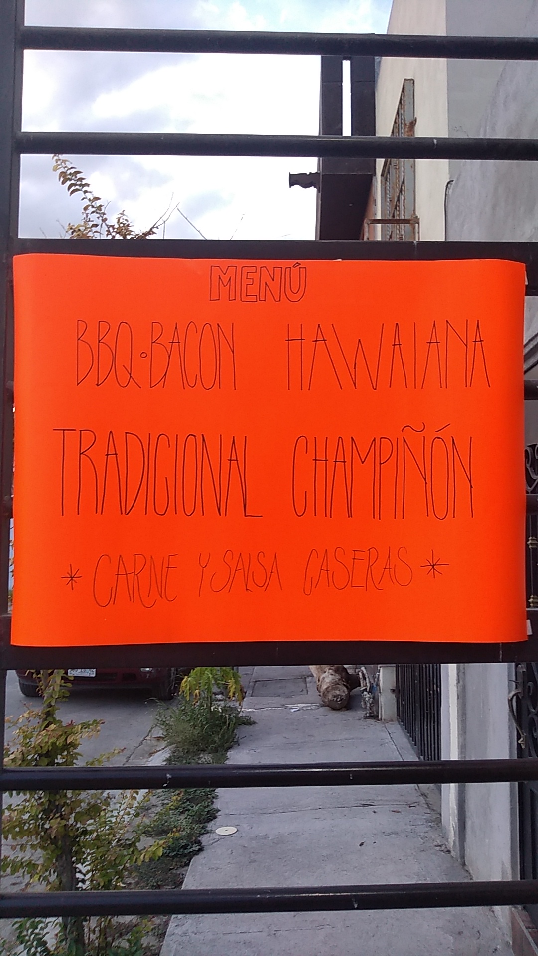 Ari's Burger image 5