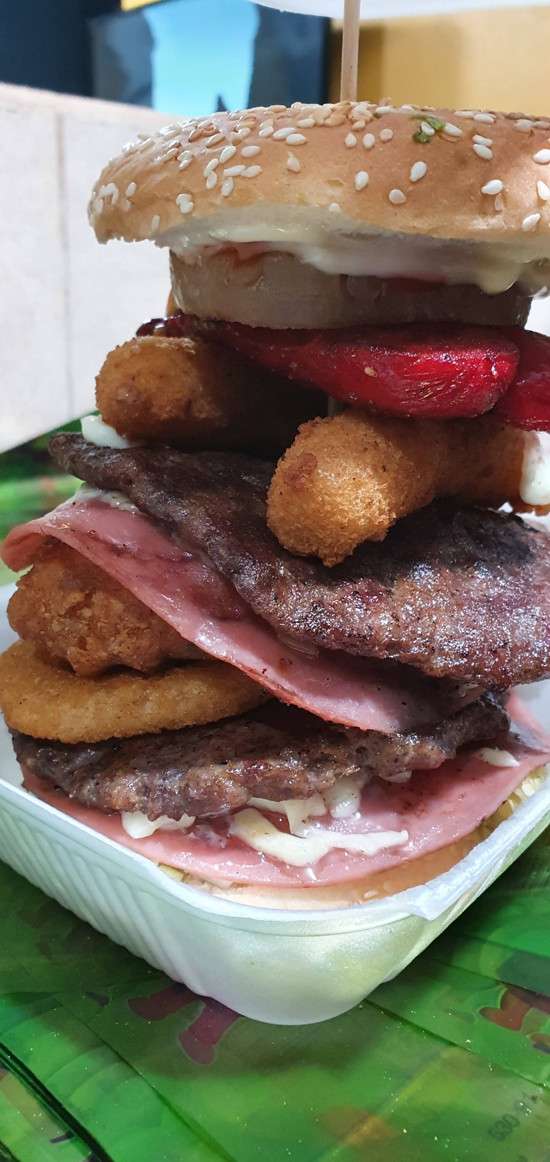 EL TIO MIKE "BURGUER'S " image 5