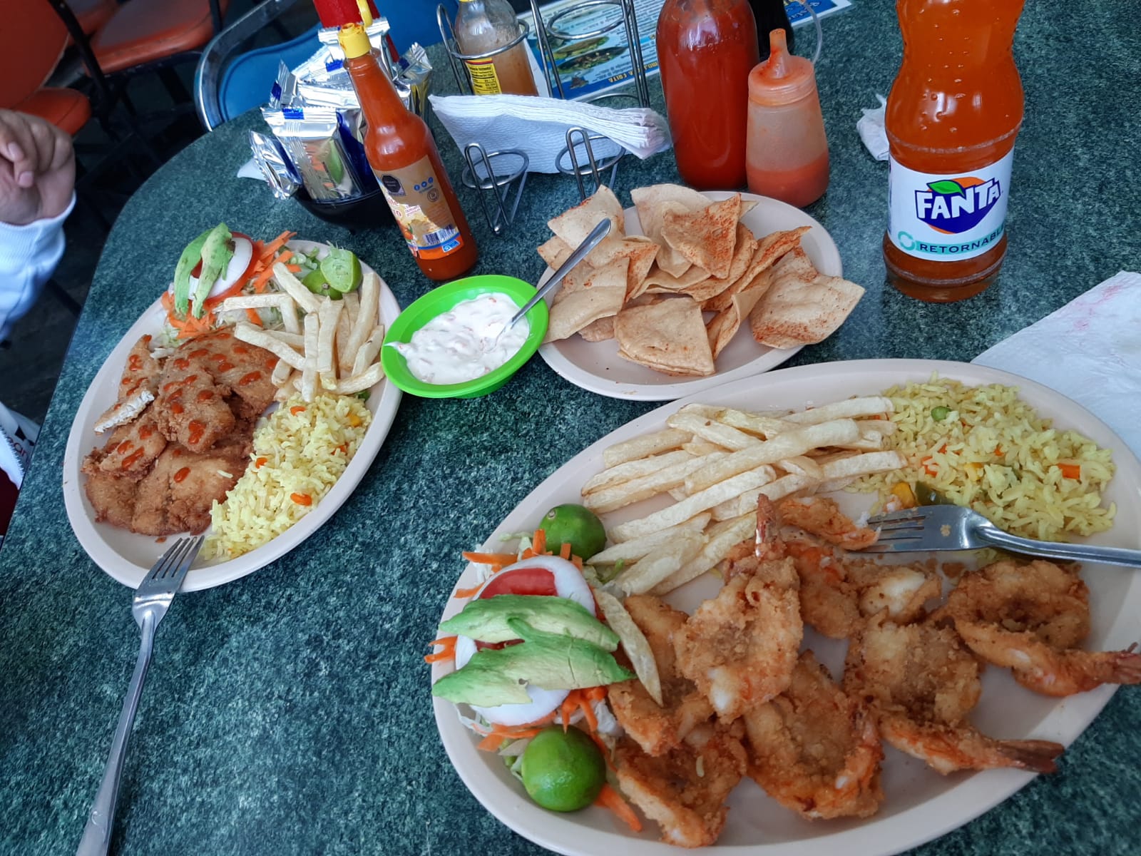 Restaurante De Mariscos Las Palmas image 6