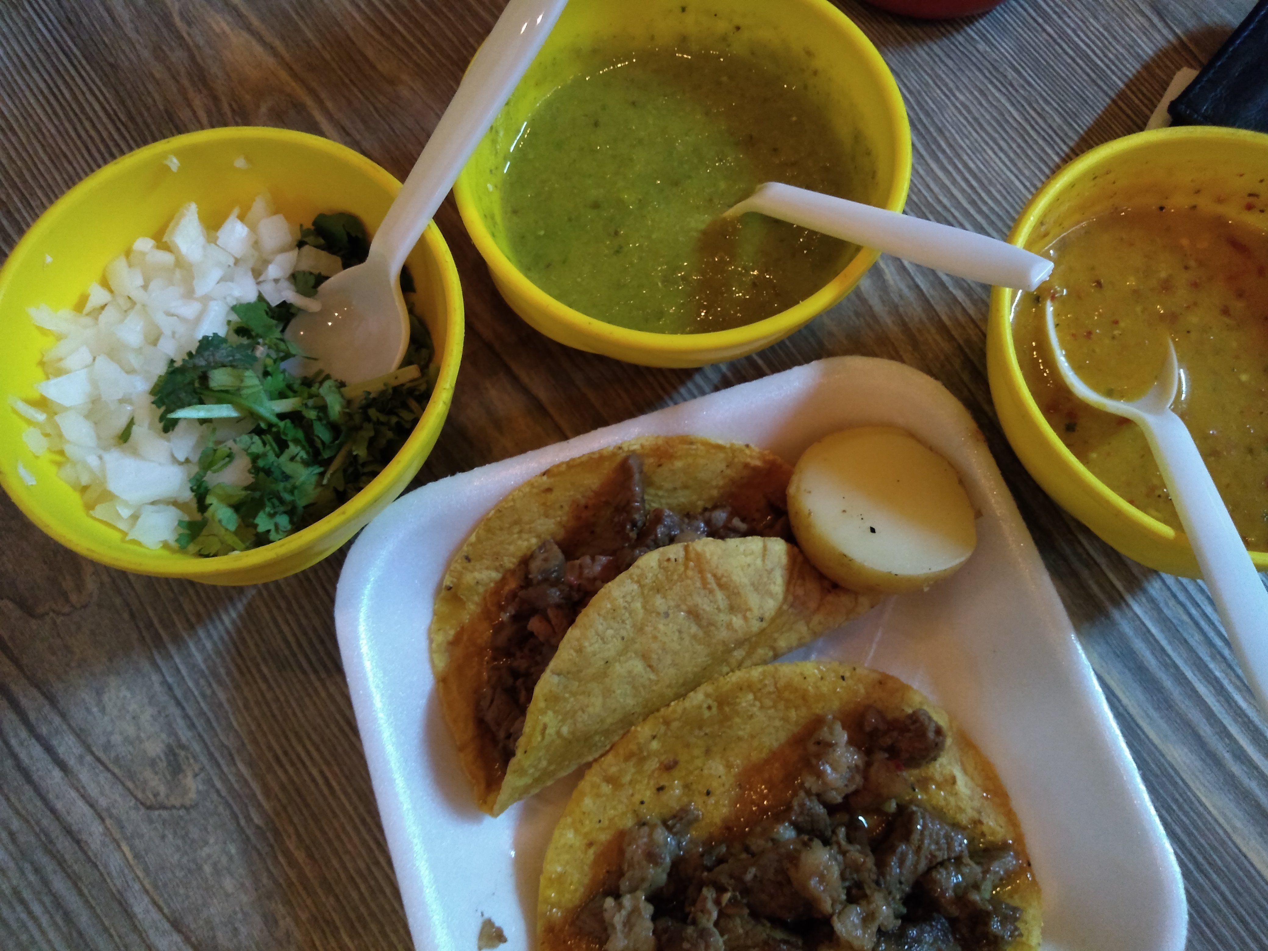 La Fogata burger's & wings image 1