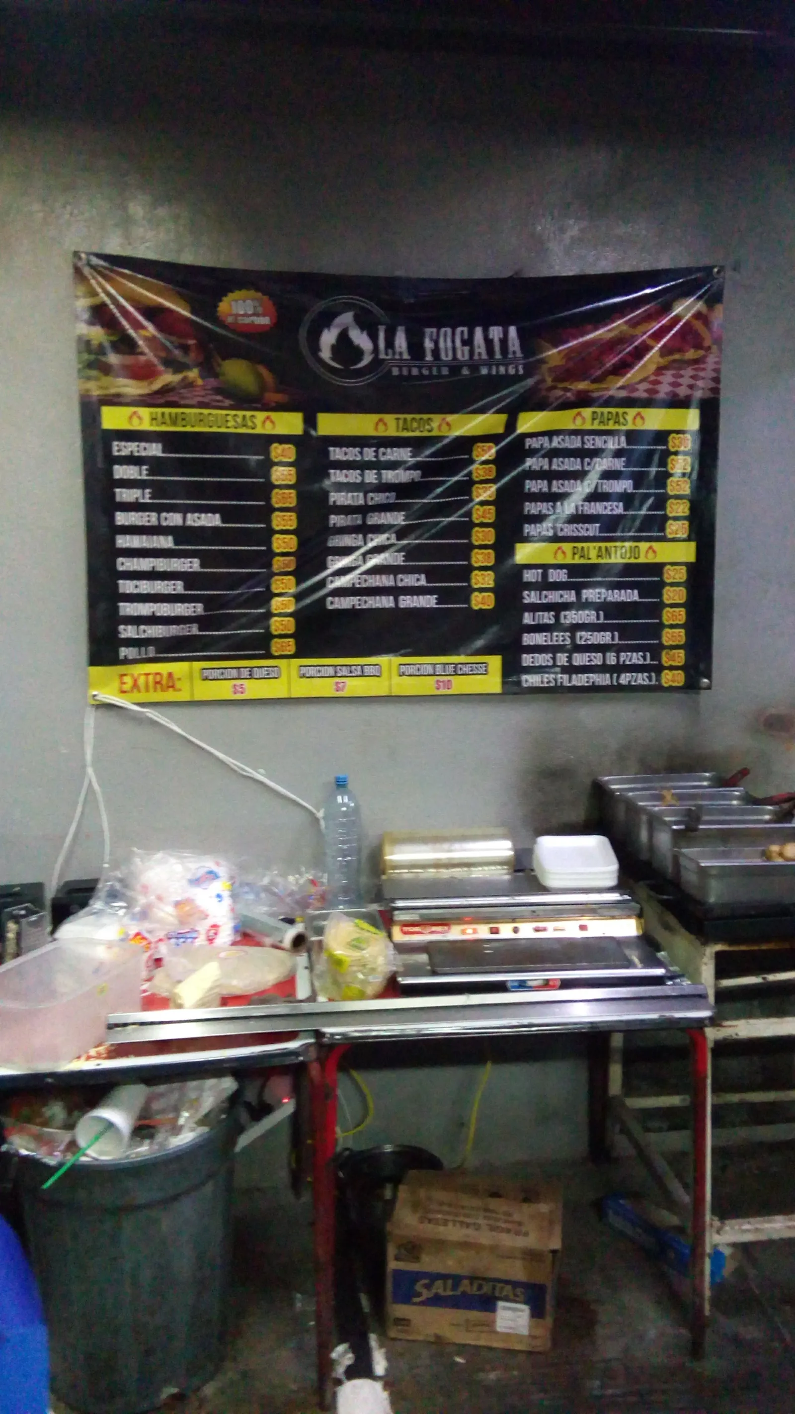 La Fogata burger's & wings image 3
