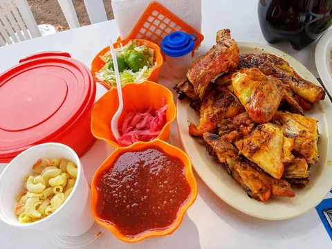POLLOS ASADOS "EL CHOIX" image 2
