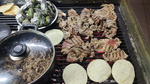 Tacos el Goyo image 5