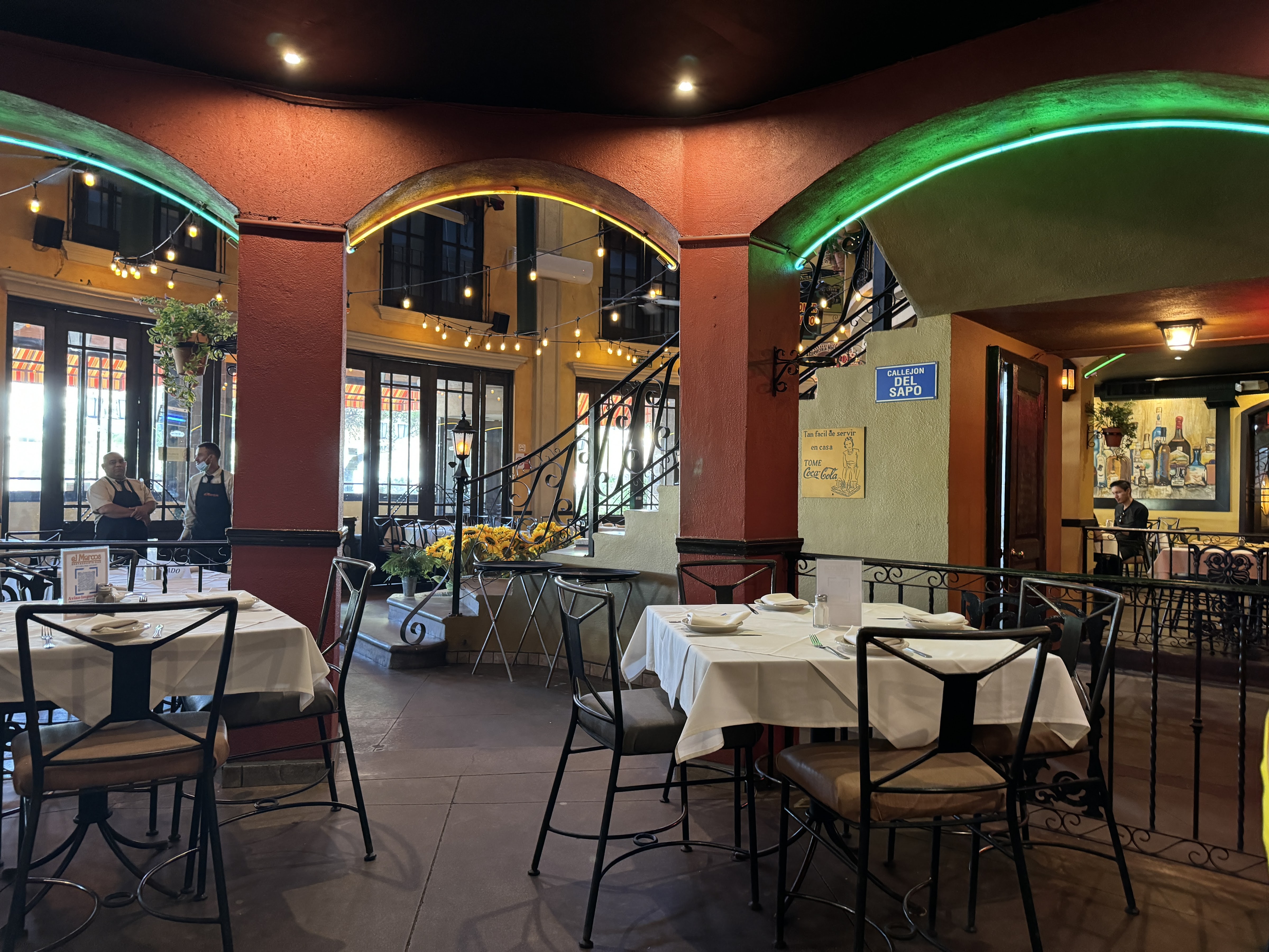 Restaurant El Marcos Nogales image 9