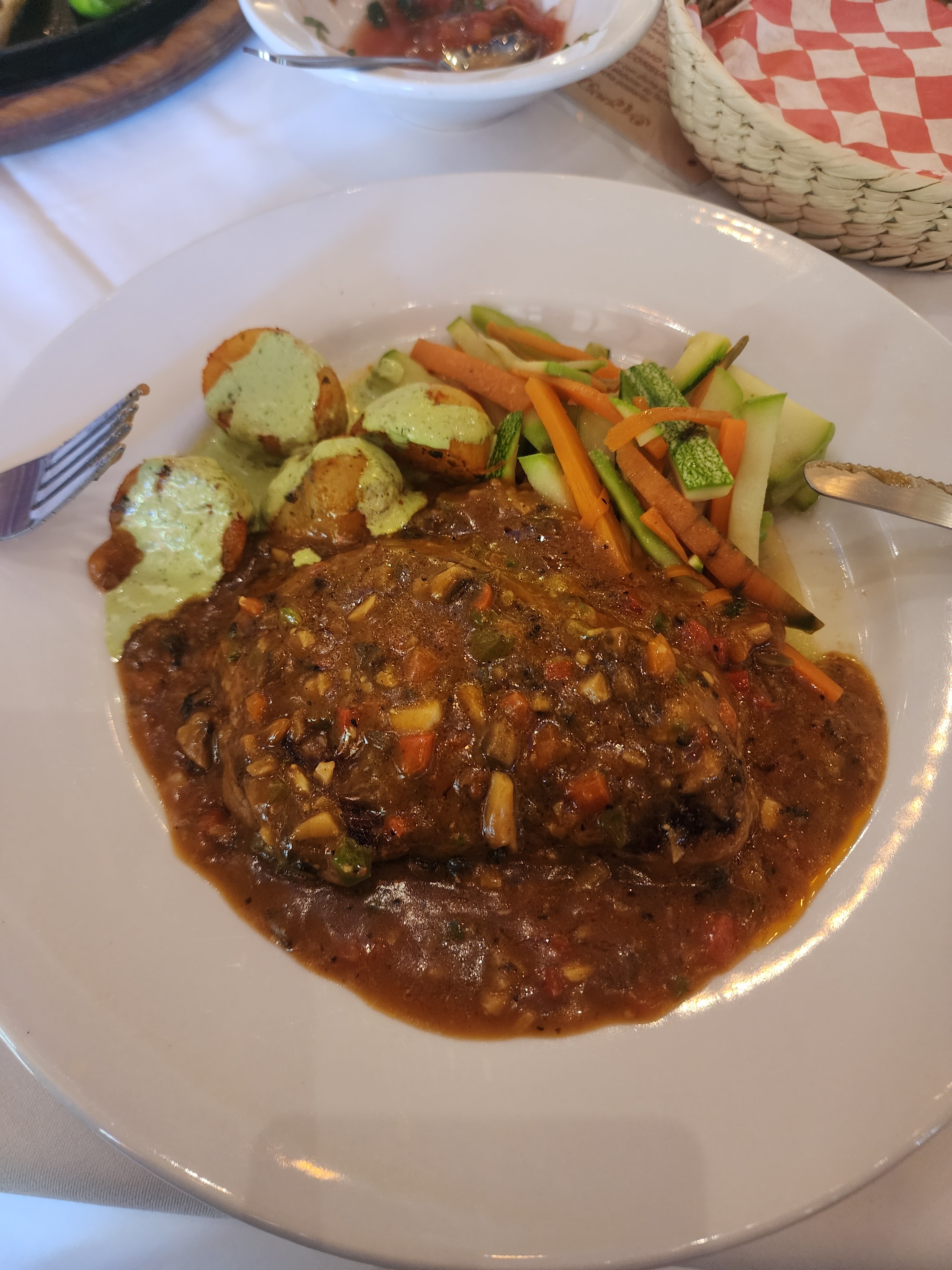 Restaurant El Marcos Nogales image 10