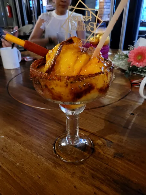 Dante's Eatery & Bar image 3