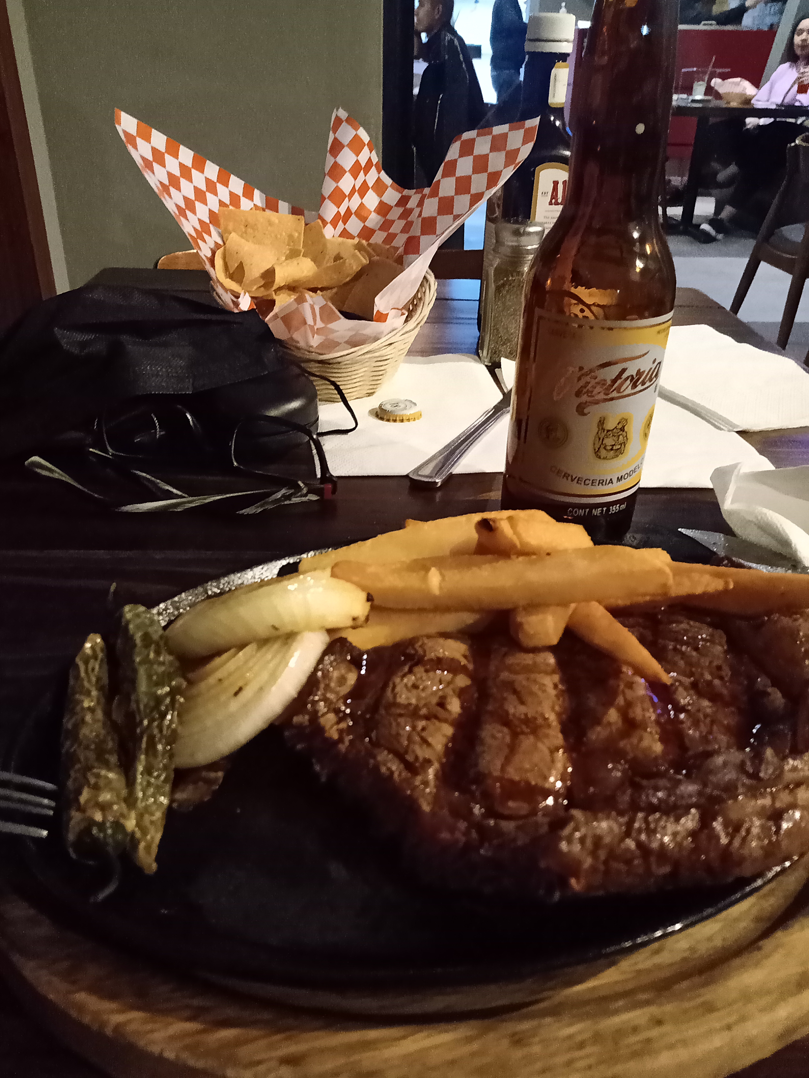 Dante's Eatery & Bar image 6