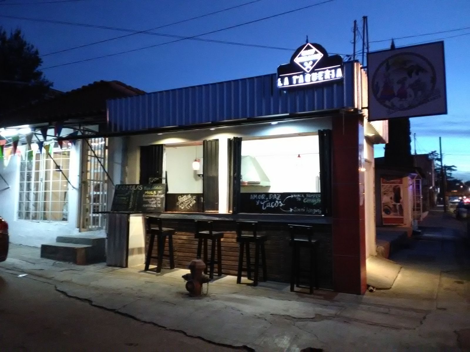 Las Mulas Restaurante image 1