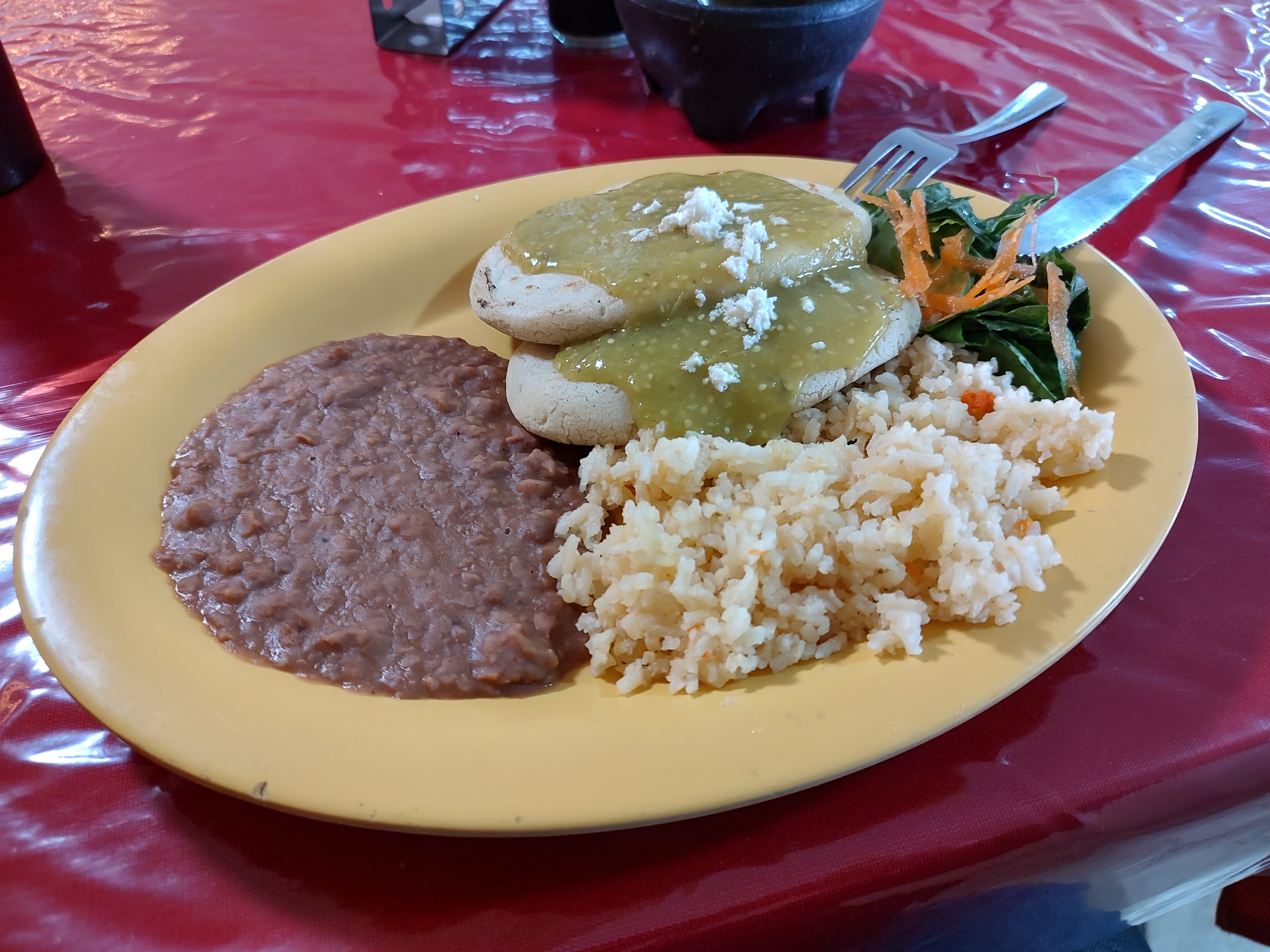 Los Pilares Restaurant image 4