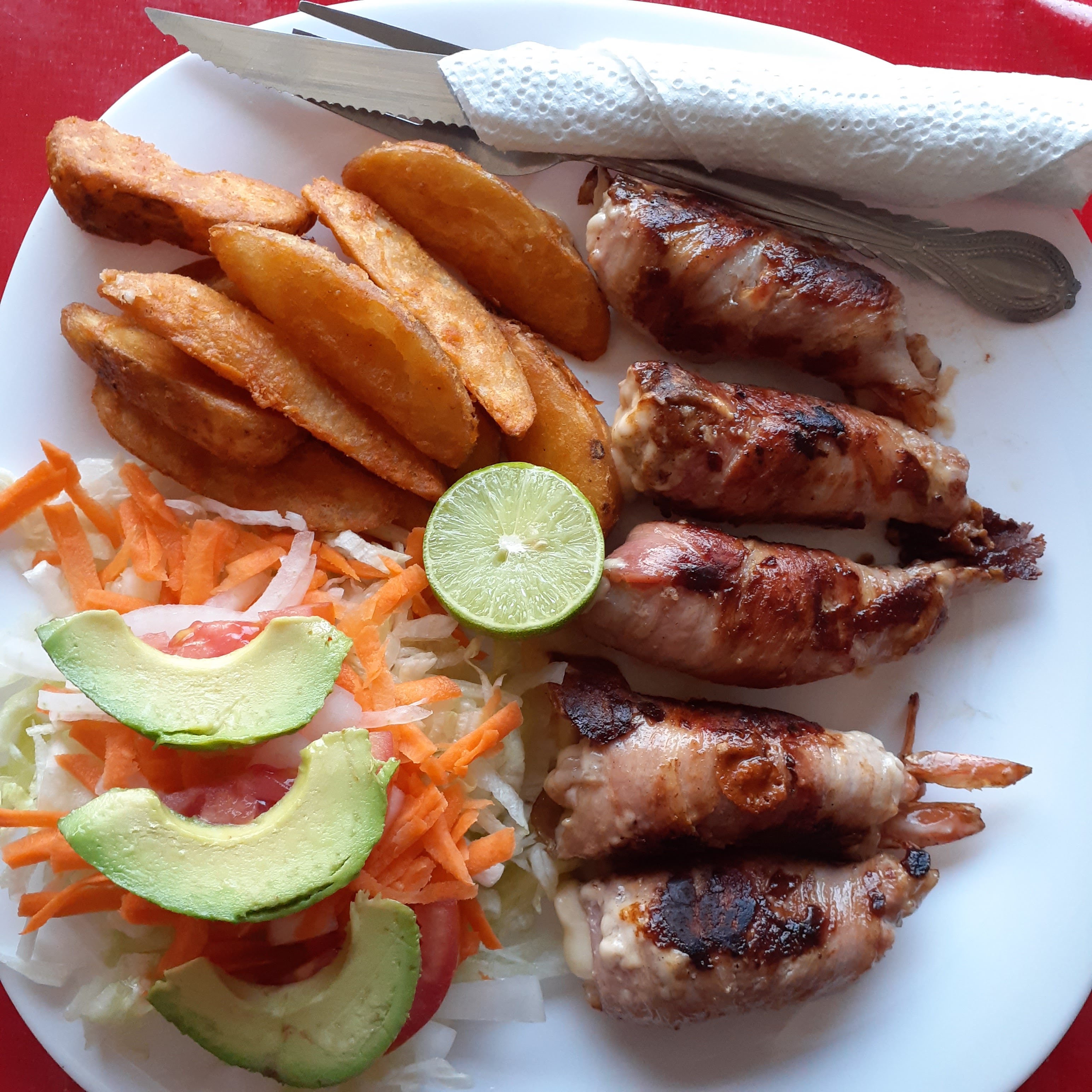 Mariscos el delfin image 6