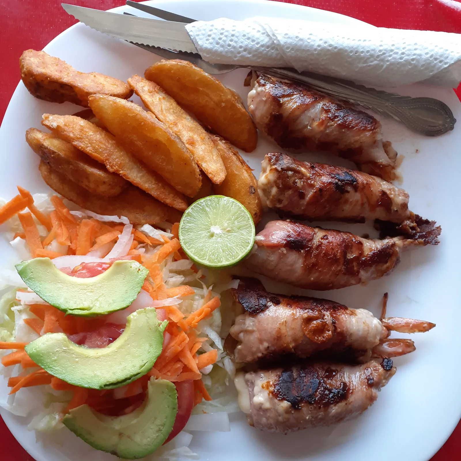 Mariscos el delfin image 6