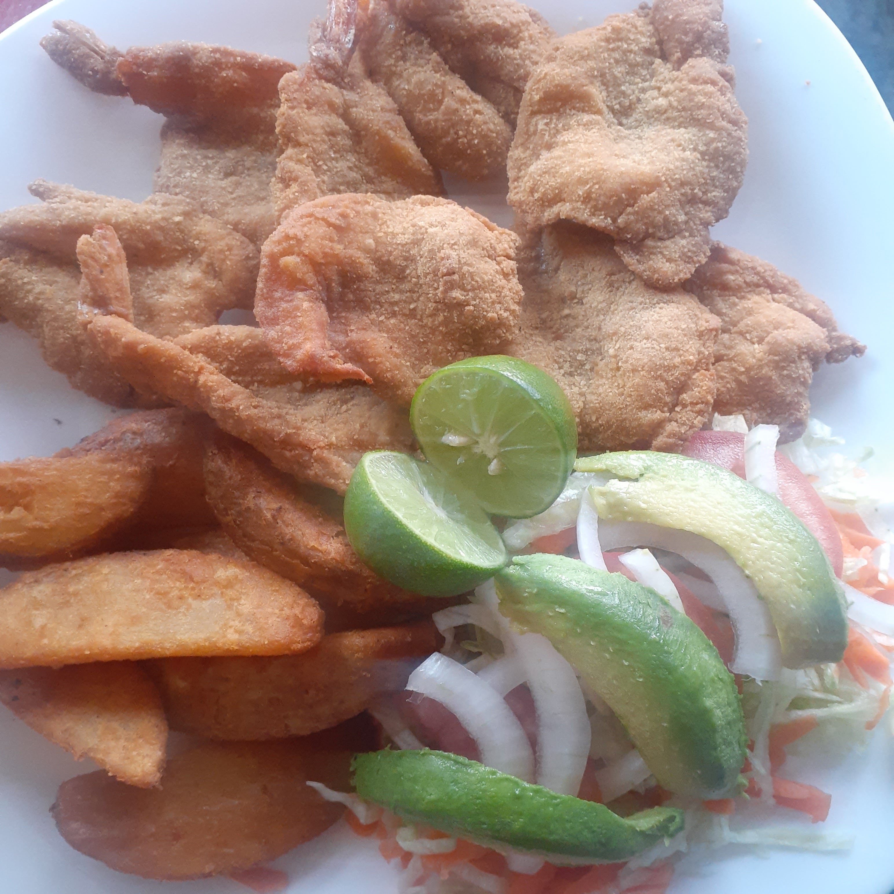 Mariscos el delfin image 9