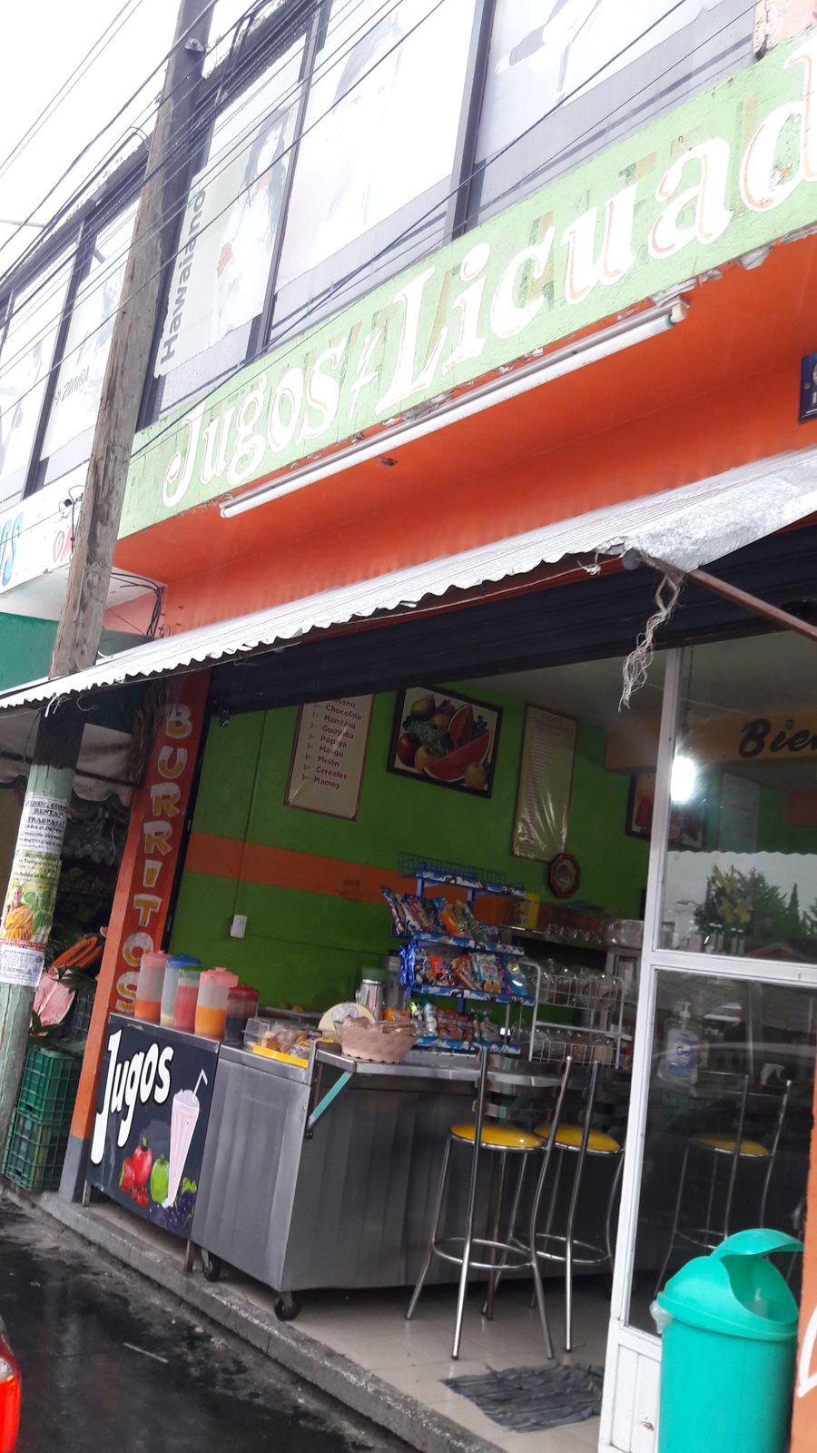 Jugos y licuados image 1