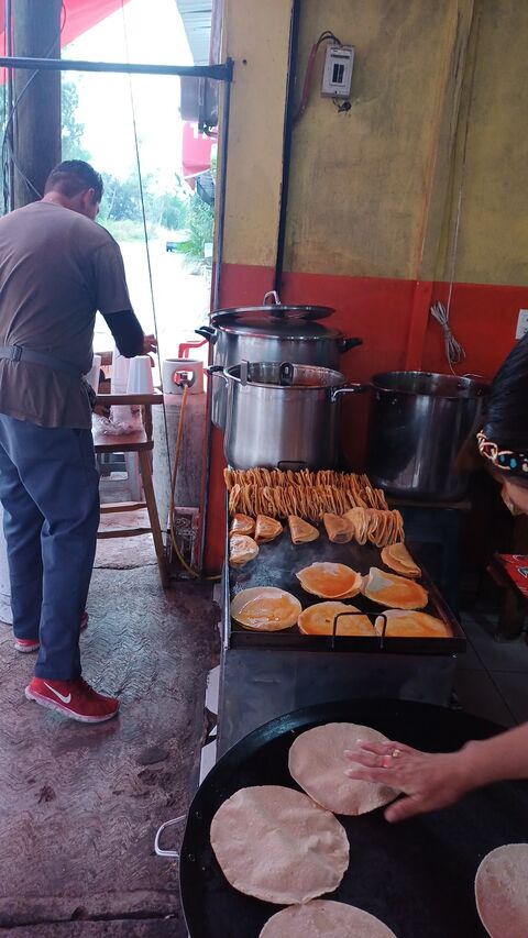 Barbacoa de Res "Gomez" image 3