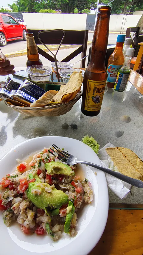Mariscos Lo-Pezcaste image 3