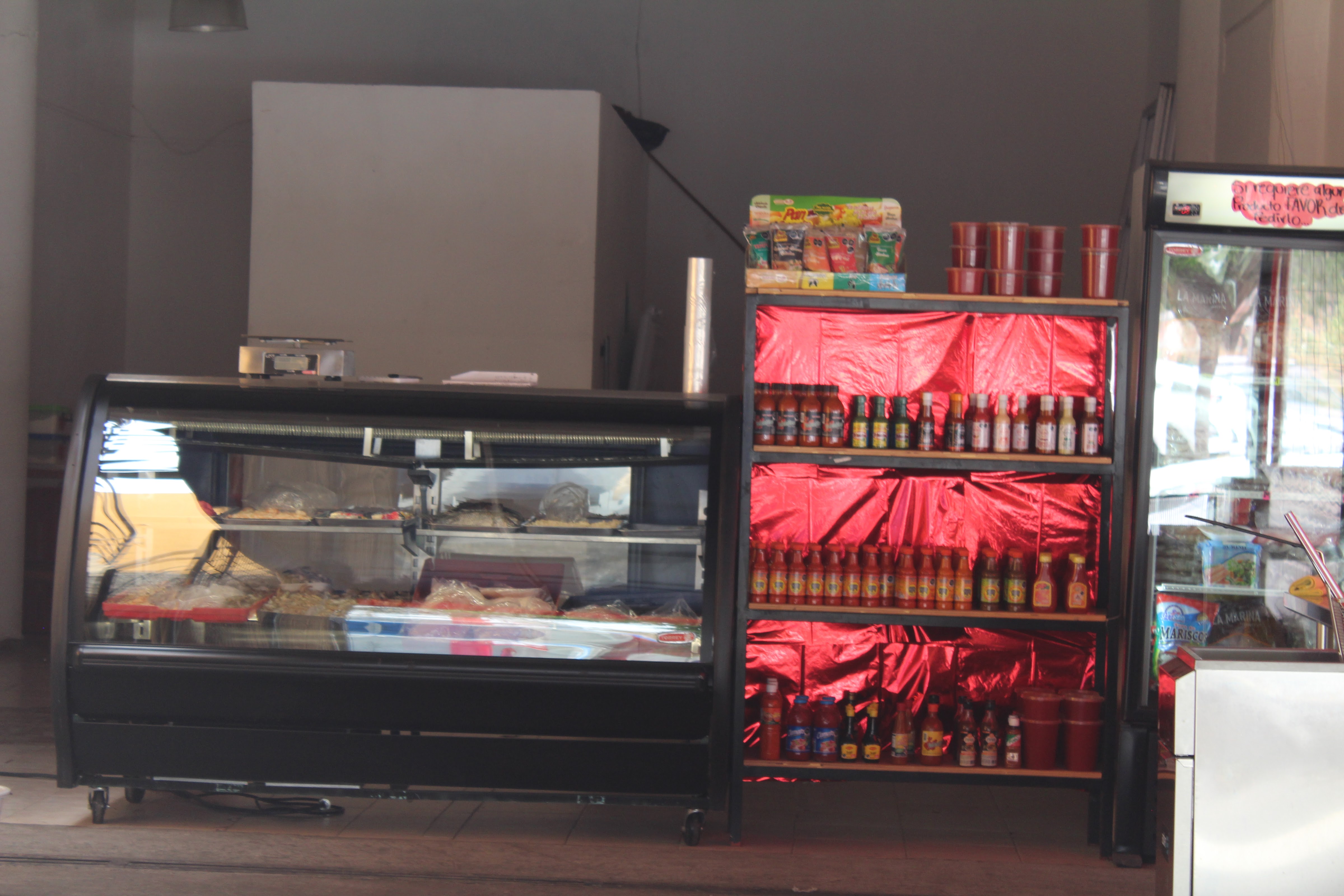 Pescaderia La Marina Fresnos image 5