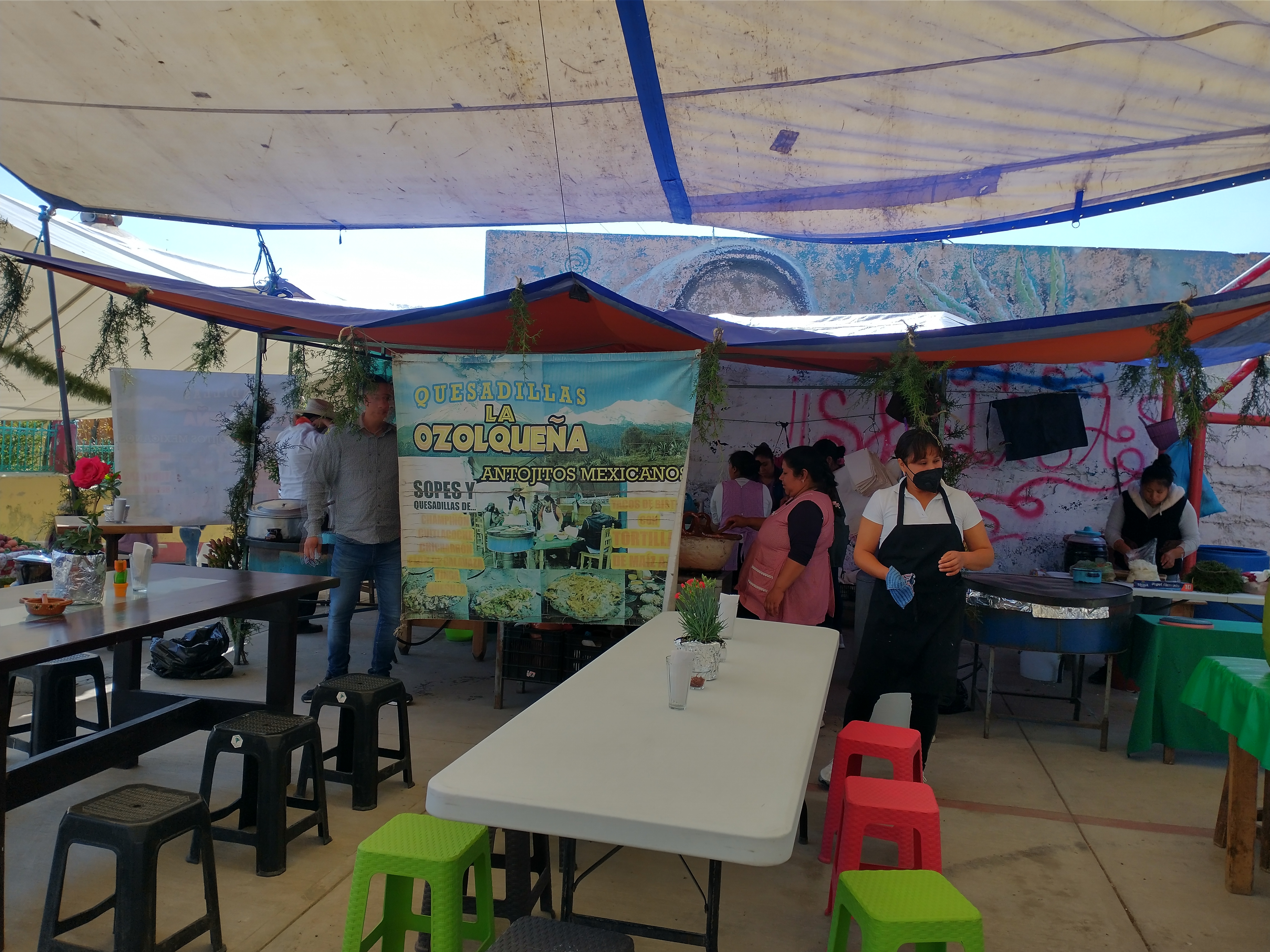 Quesadillas "La Ozolqueña" image 6