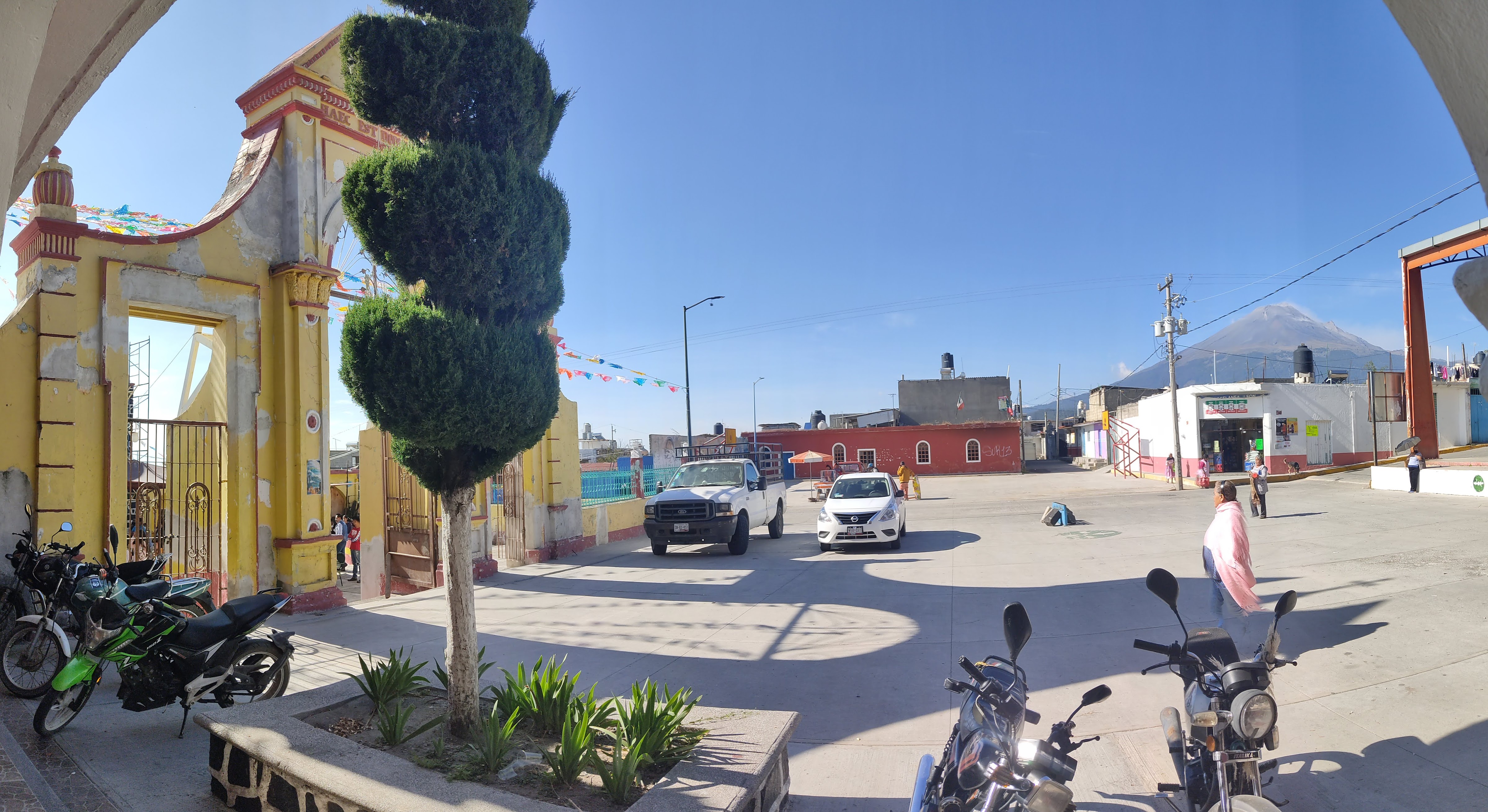 Quesadillas "La Ozolqueña" image 10