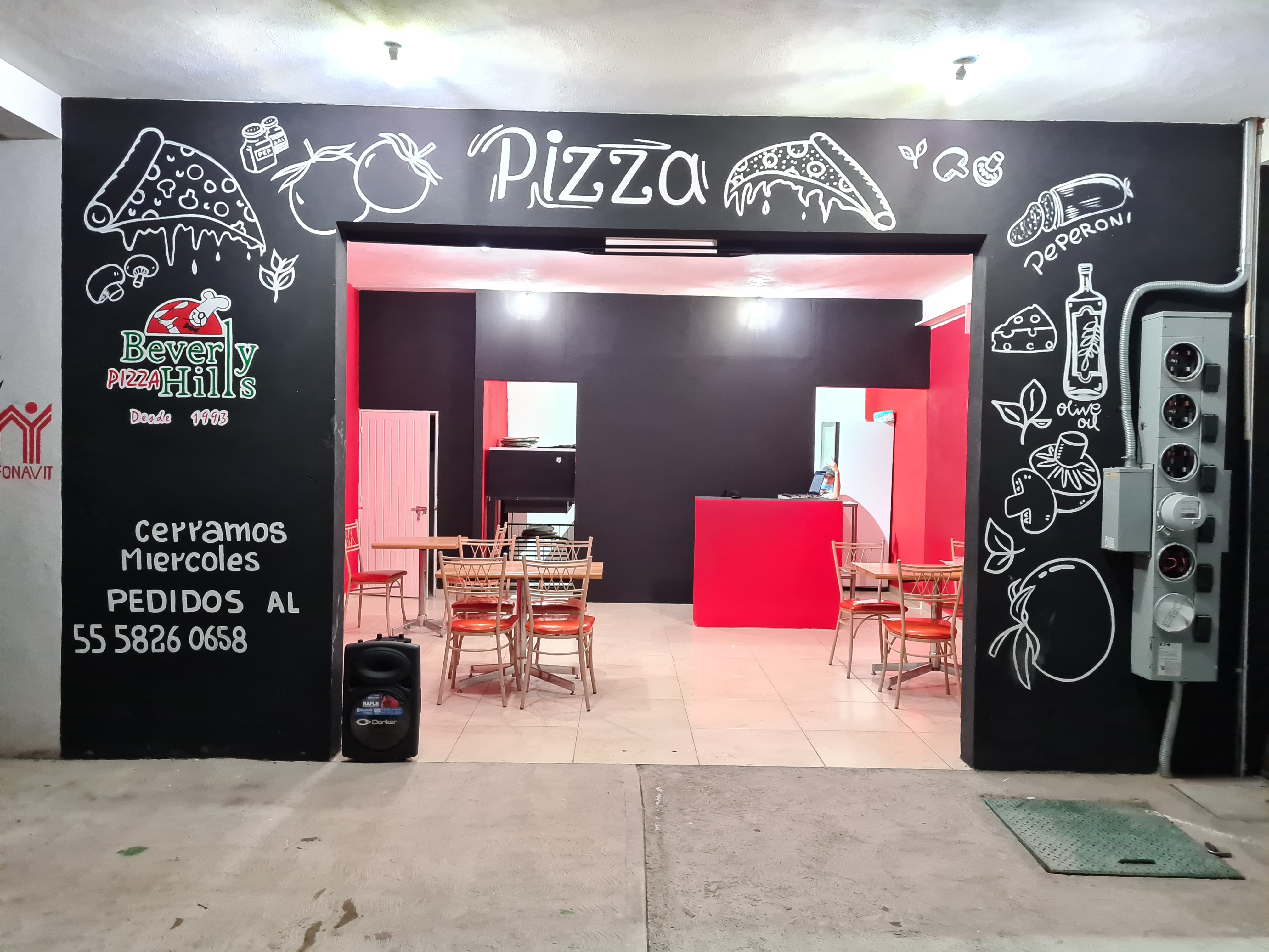 Pizzas Beverly Hills Sucursal Los Encinos image 1