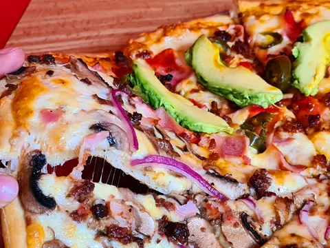 Pizzas Beverly Hills Sucursal Los Encinos image 8