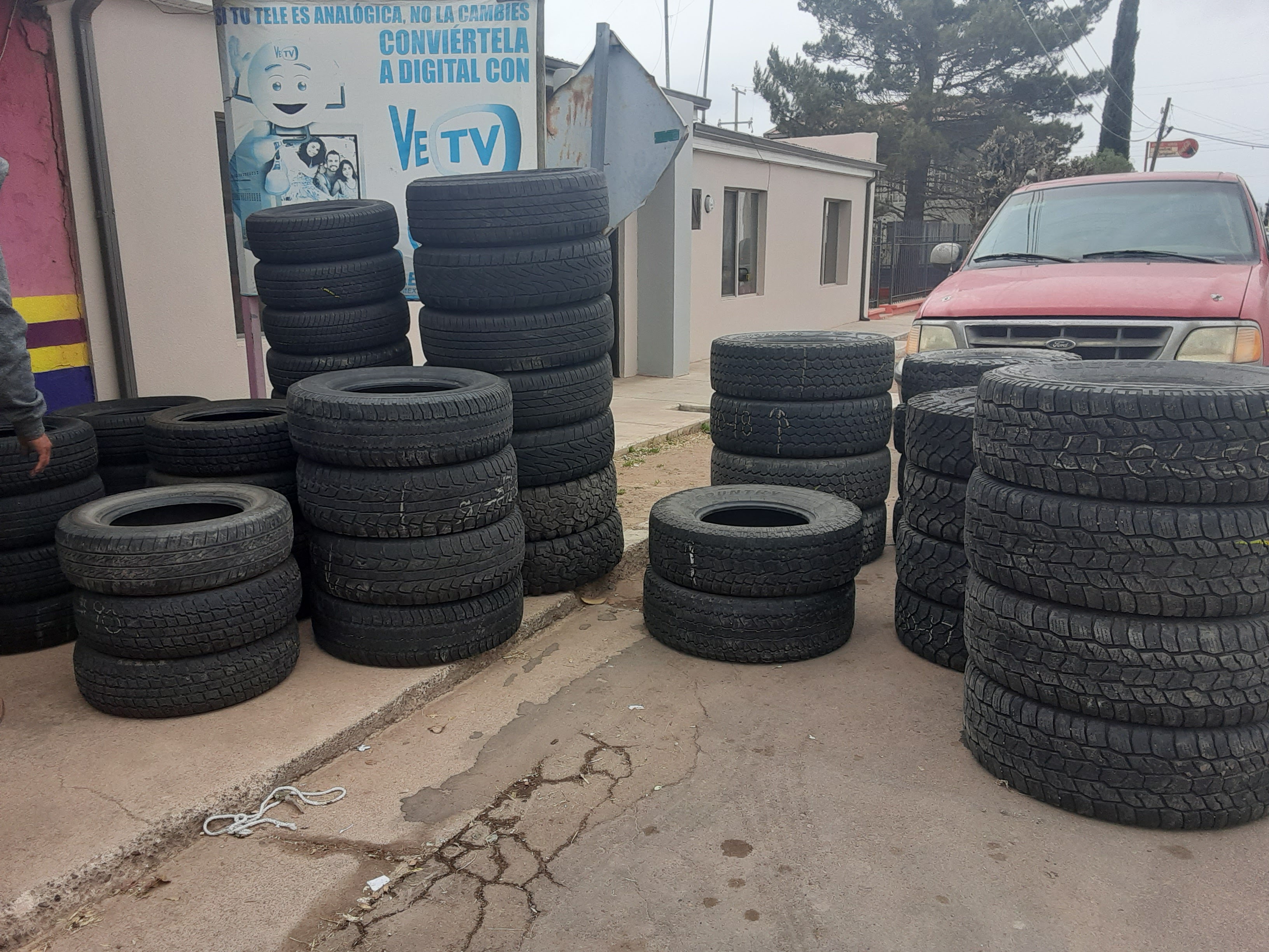 Tacos Ta' Carbon image 2