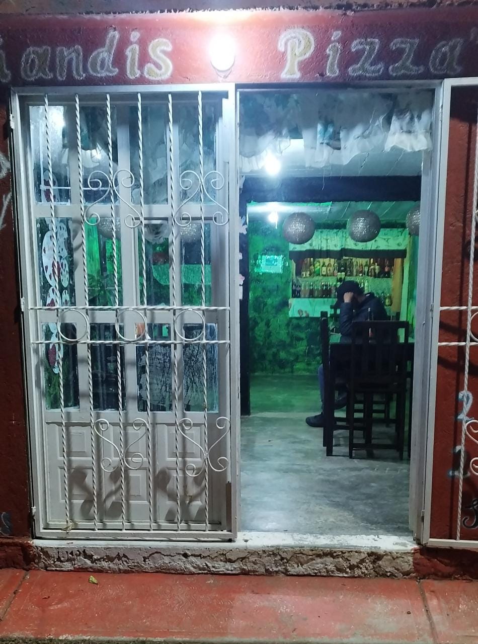 RIANDIS PIZZA image 1