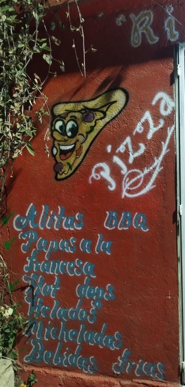 RIANDIS PIZZA image 10