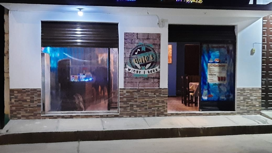 Balo's Wings & Beer image 1