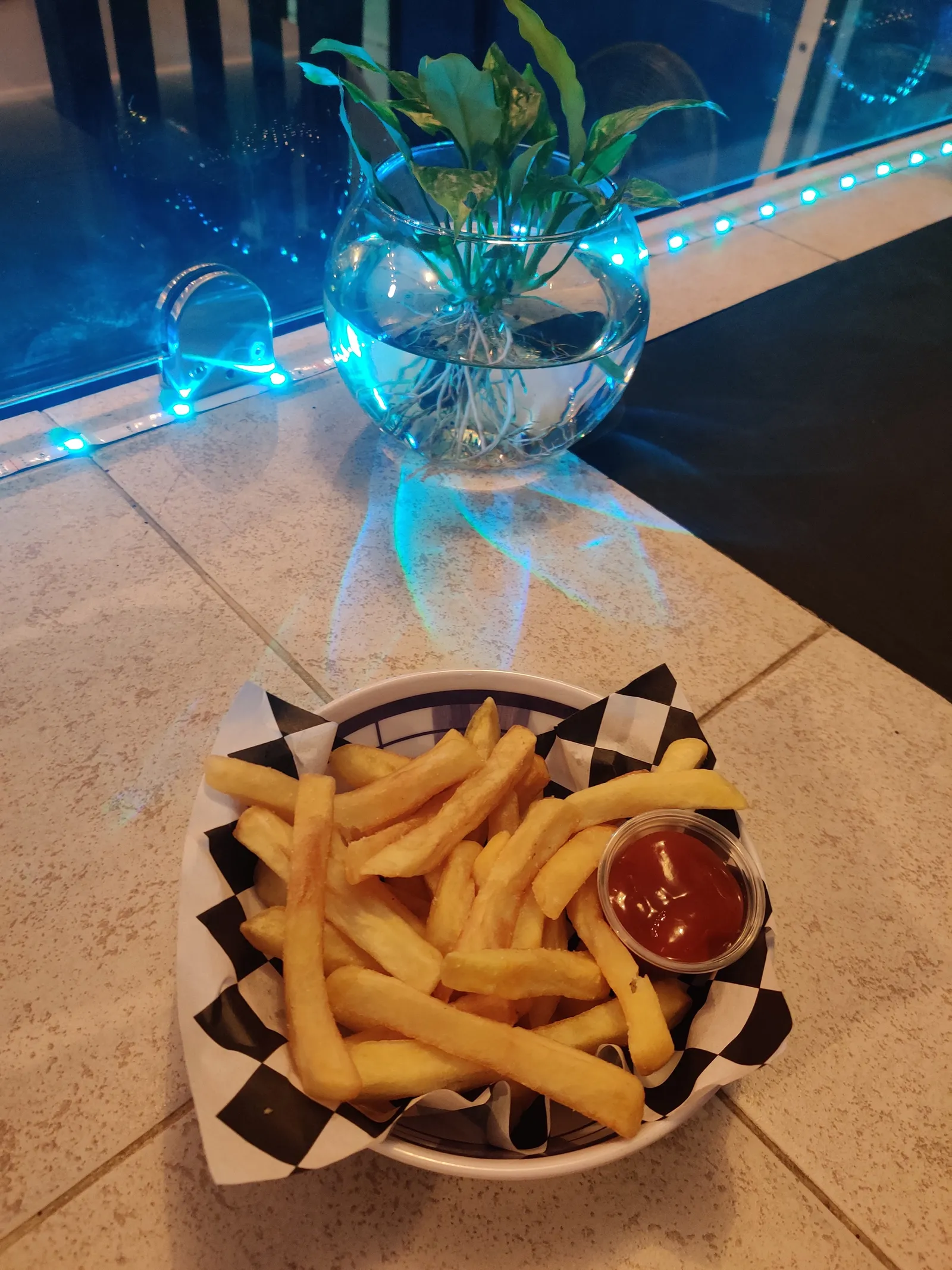 Balo's Wings & Beer image 4