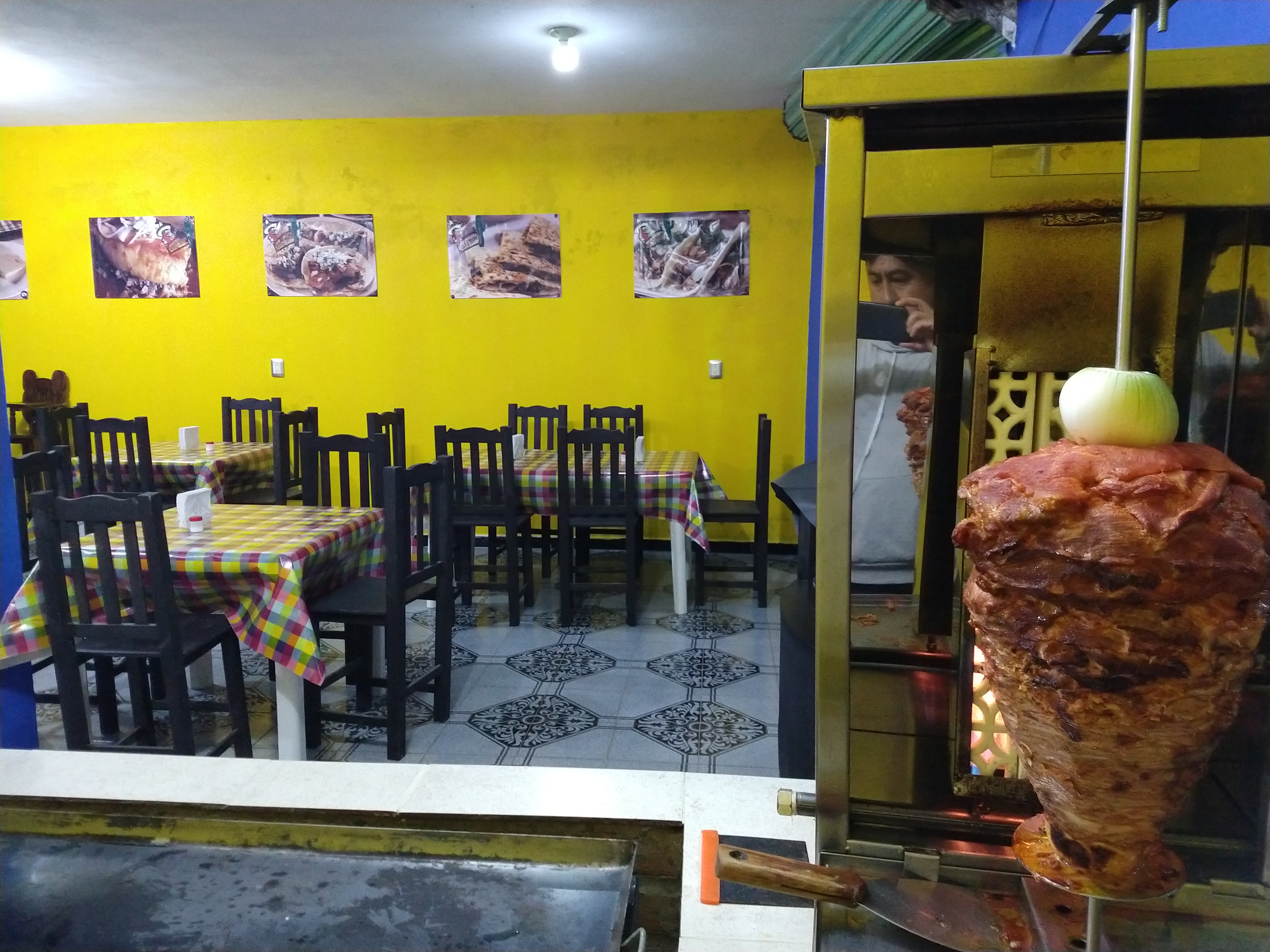 Balo's Wings & Beer image 9