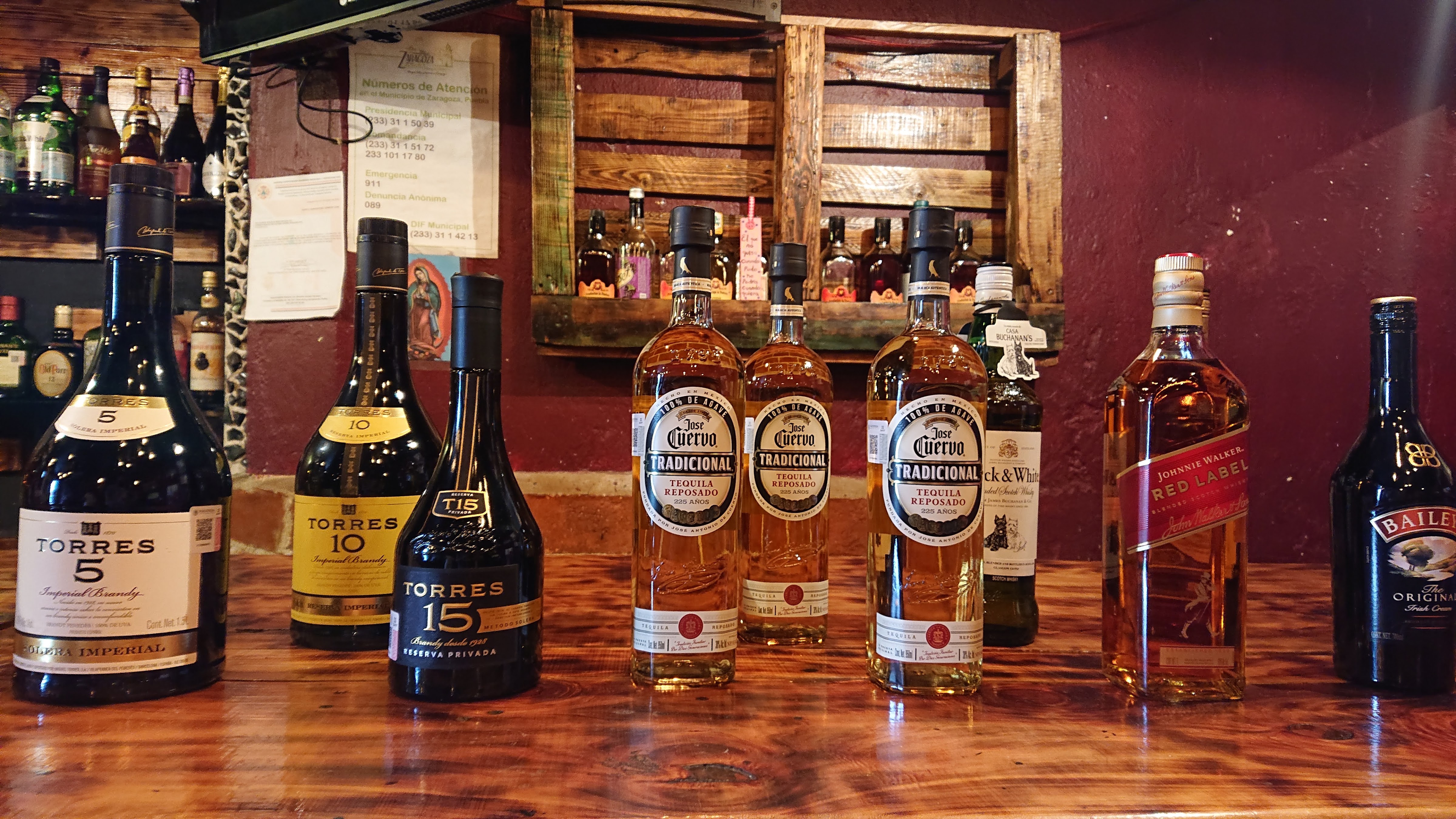 BLUE DEER VINTAGE PUB image 7