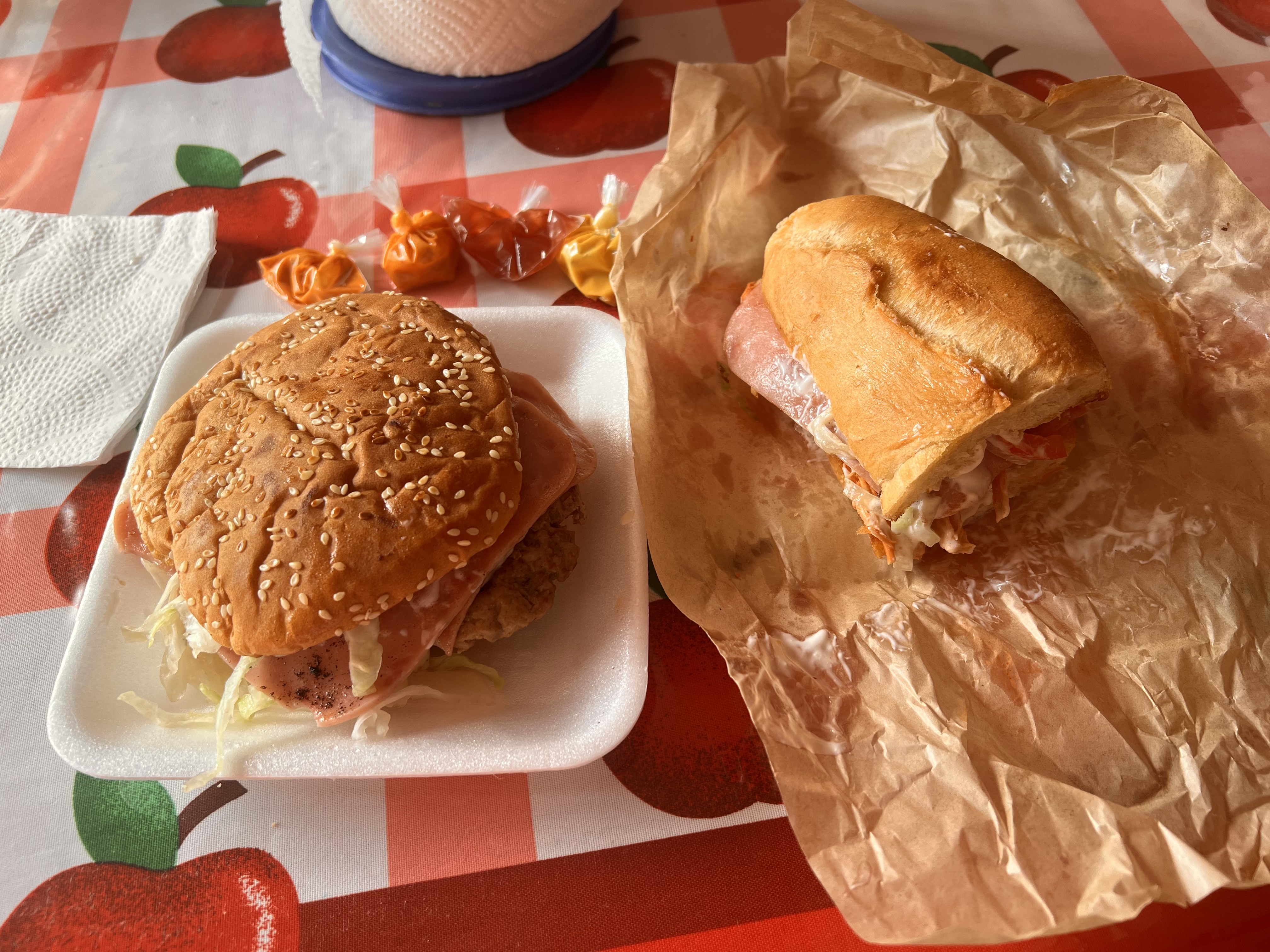 Super C loncheria y pollos image 3