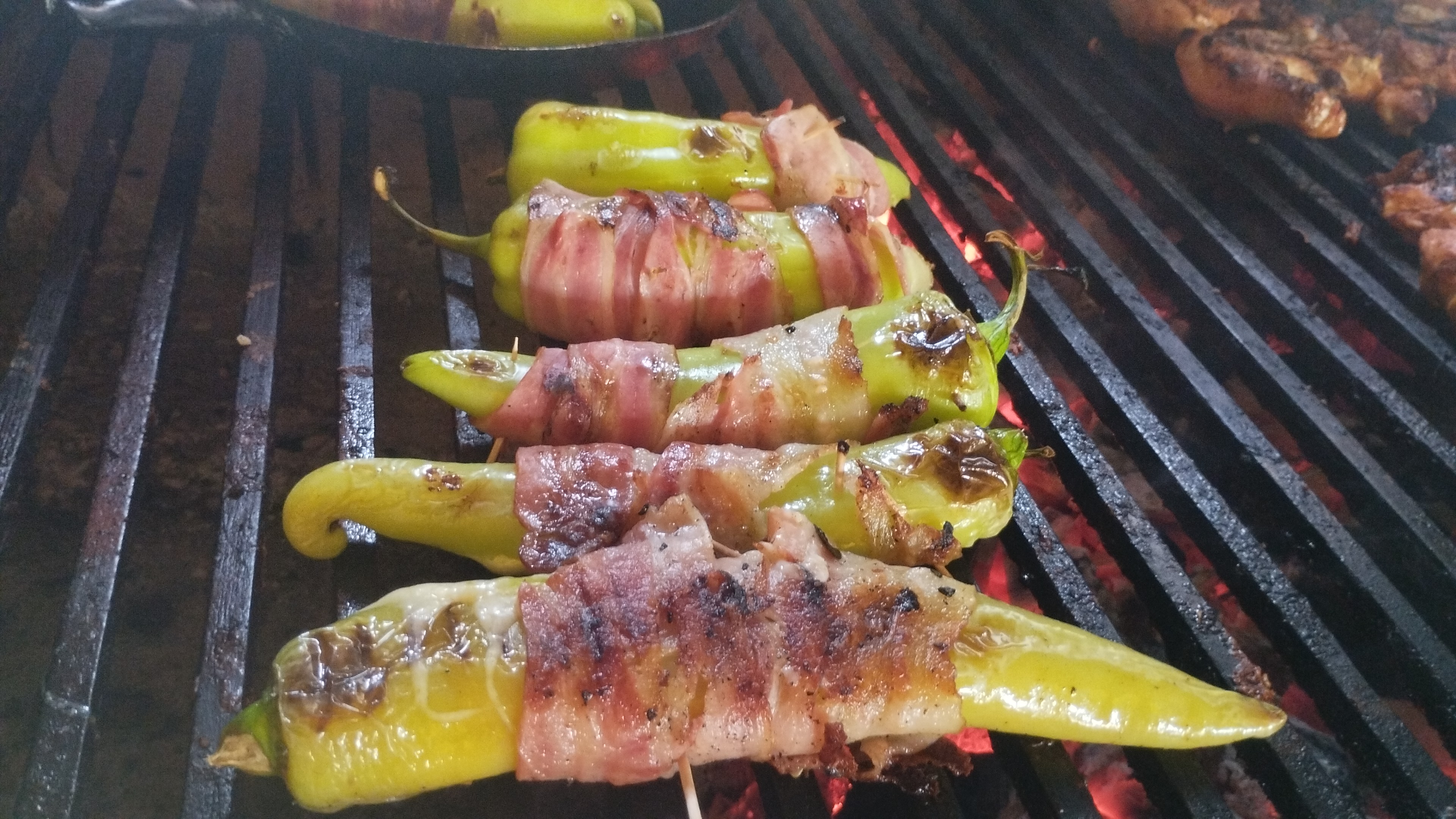 Super C loncheria y pollos image 8