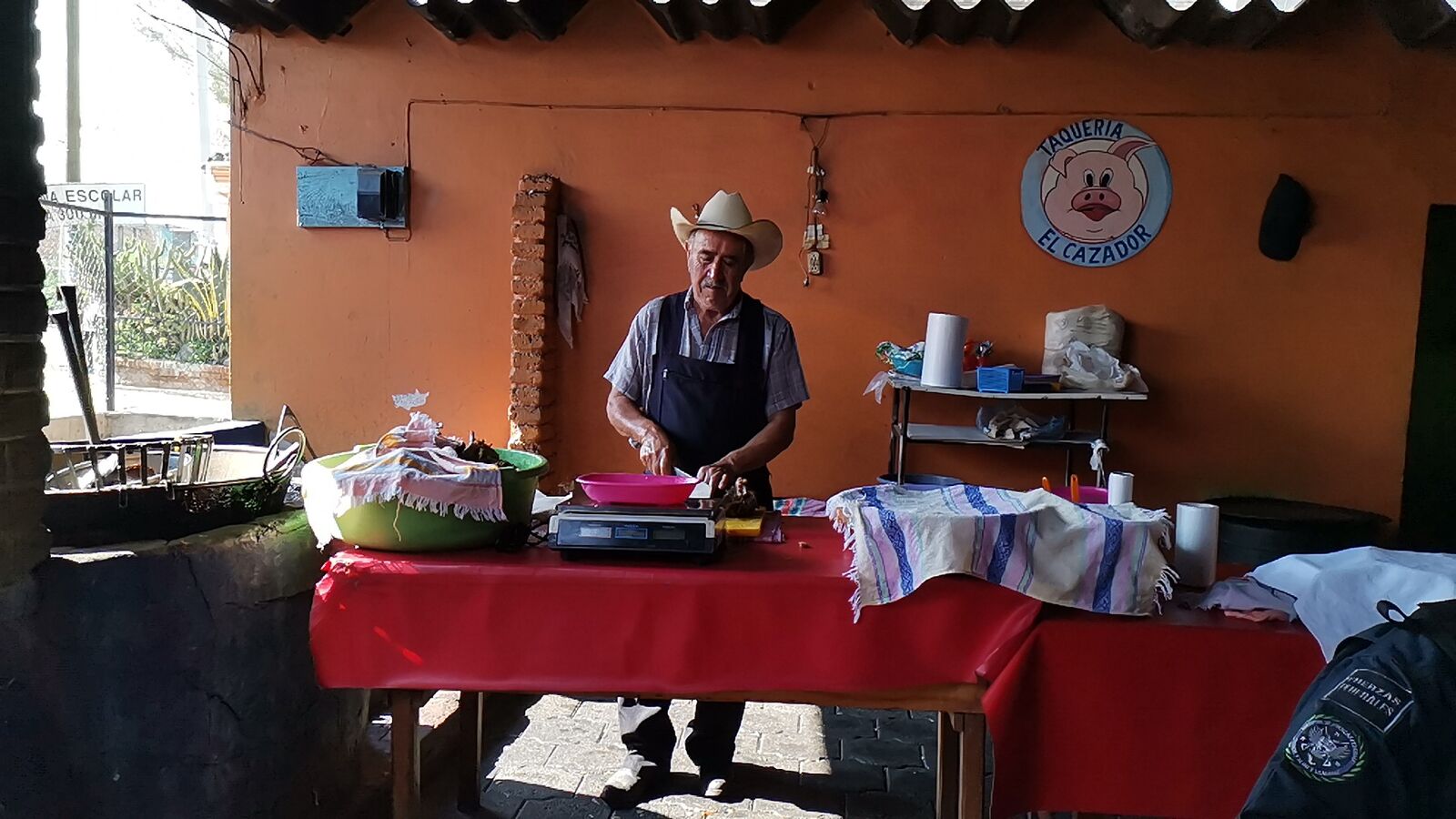 Carnitas "El Cazador" image 6